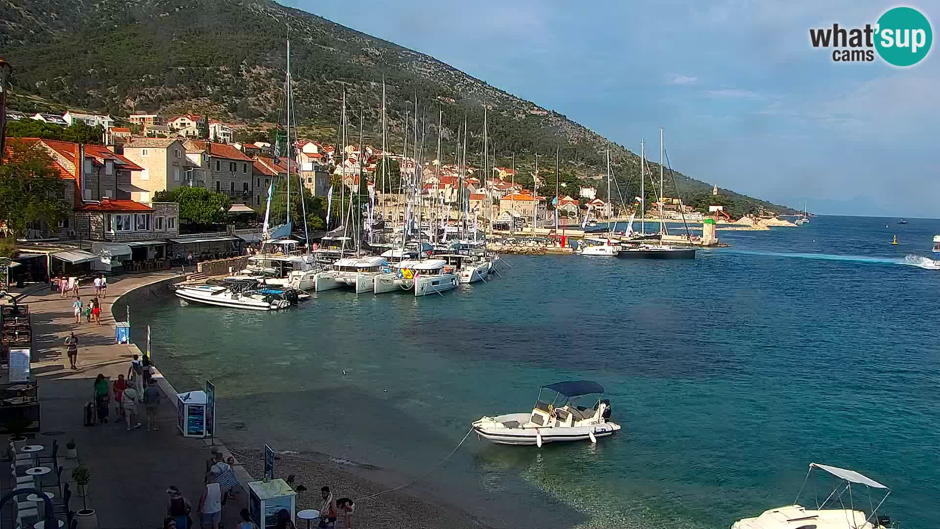Webcam Bol Town Center & Marina – Live View from Bol, Brač