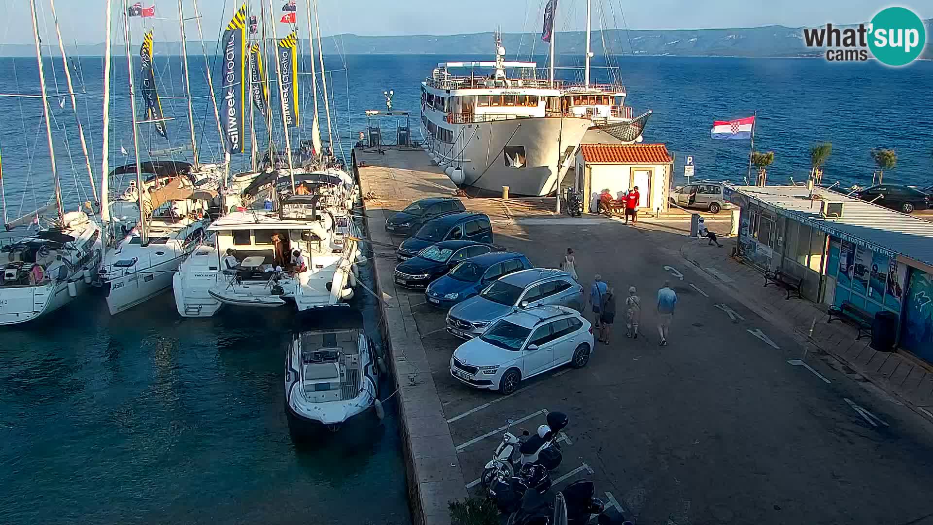 Webcam Bol Centre-Ville & Marina – Vue en direct depuis Bol, île de Brač