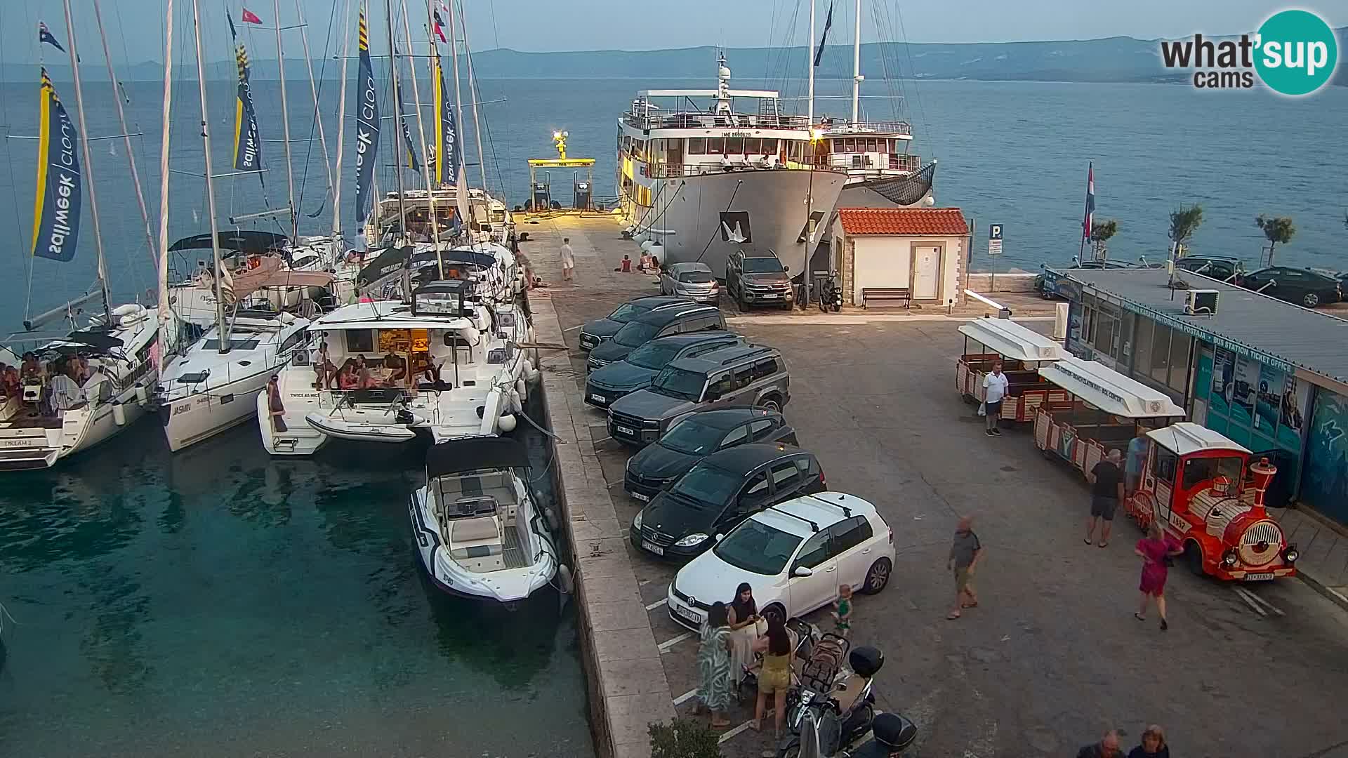 Webcam Bol Hafen & Ortszentrum – Liveblick aus Bol auf der Insel Brač