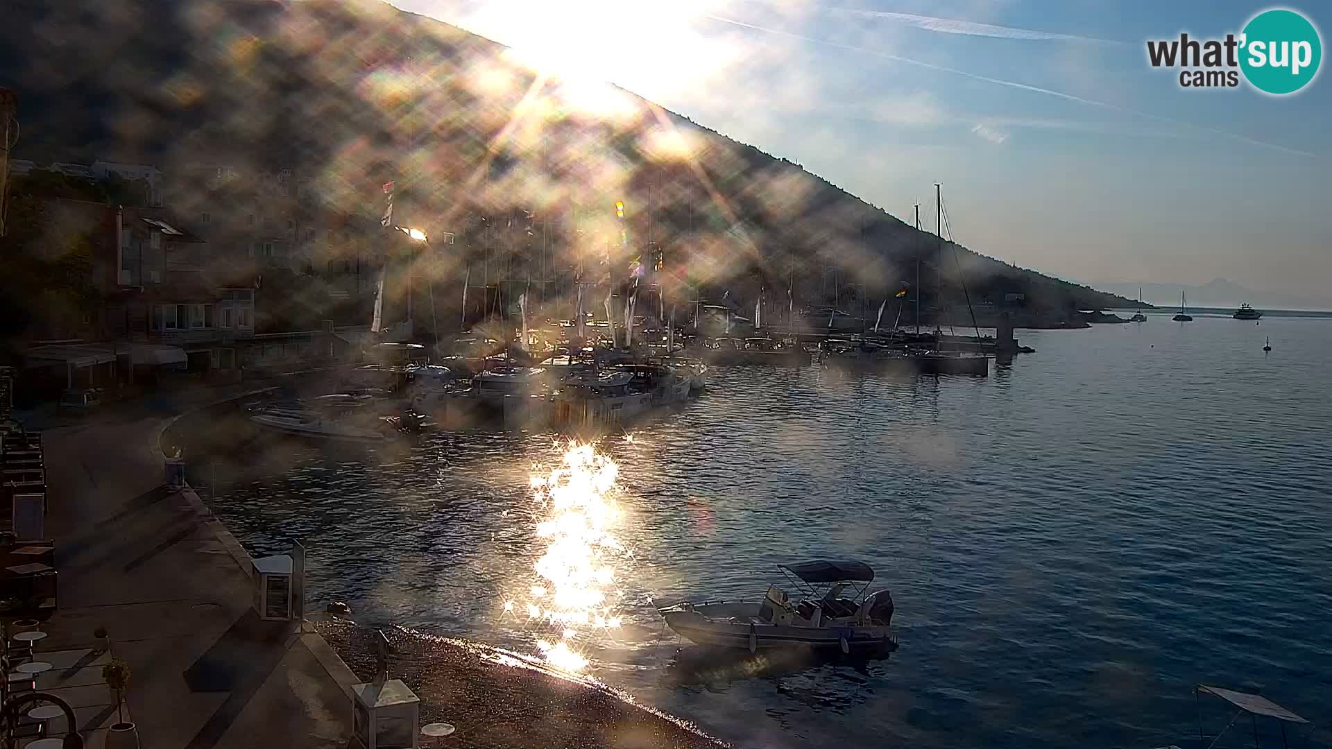 Webcam Bol Hafen & Ortszentrum – Liveblick aus Bol auf der Insel Brač