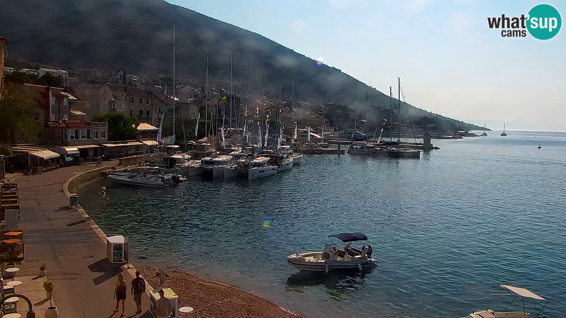 Webcam Bol Centre-Ville & Marina – Vue en direct depuis Bol, île de Brač