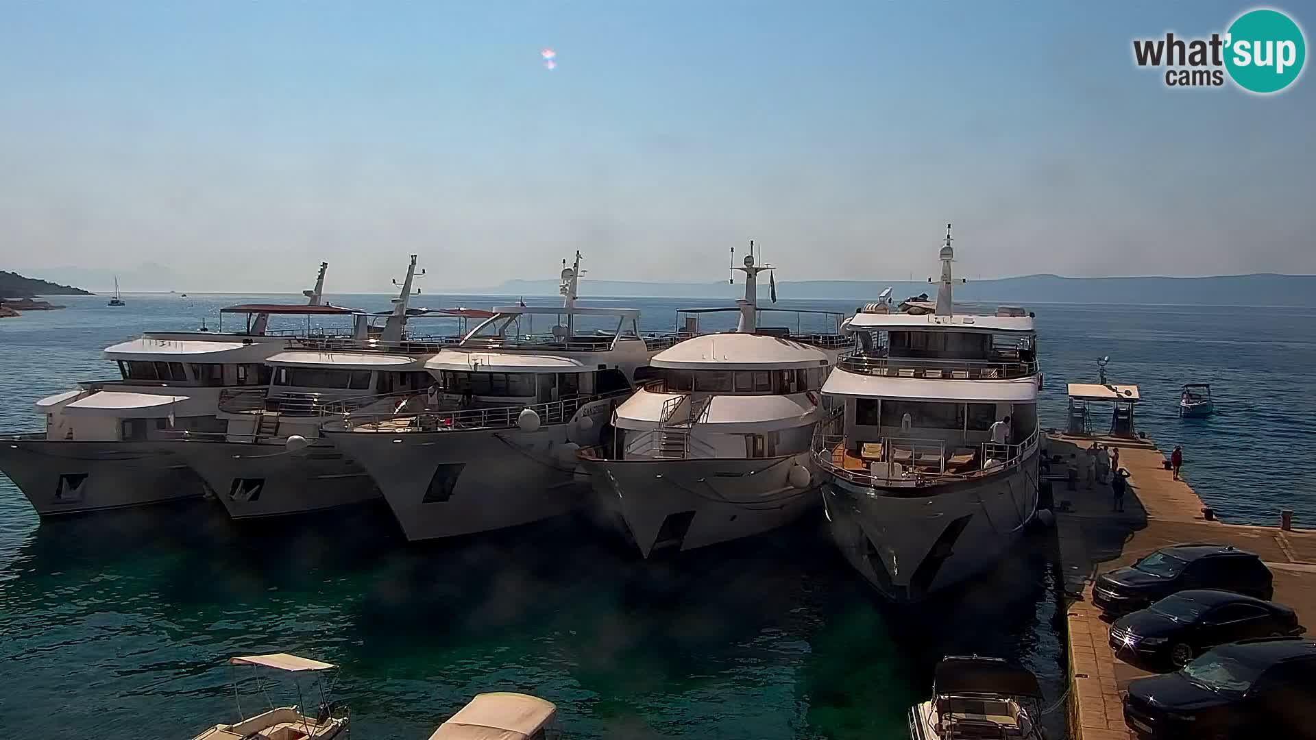 Webcam Bol Town Center & Marina – Live View from Bol, Brač