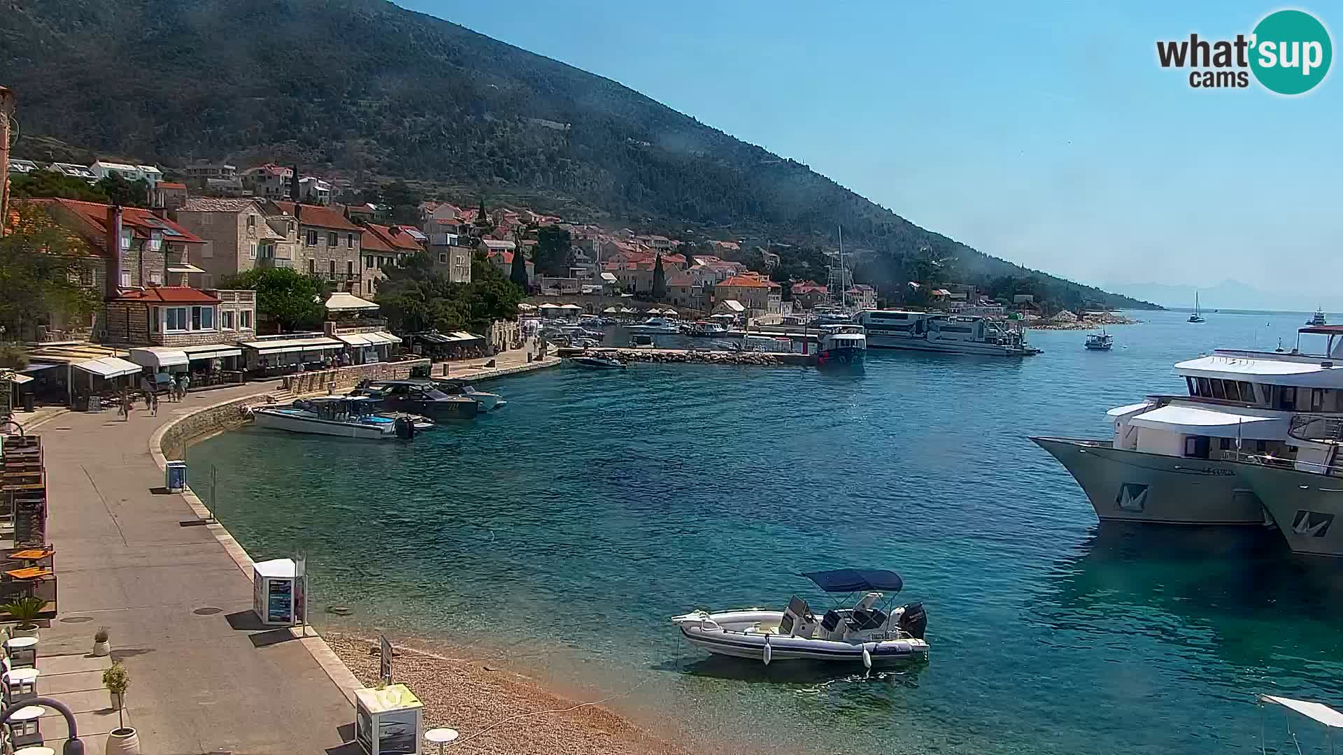 Webcam Bol Town Center & Marina – Live View from Bol, Brač