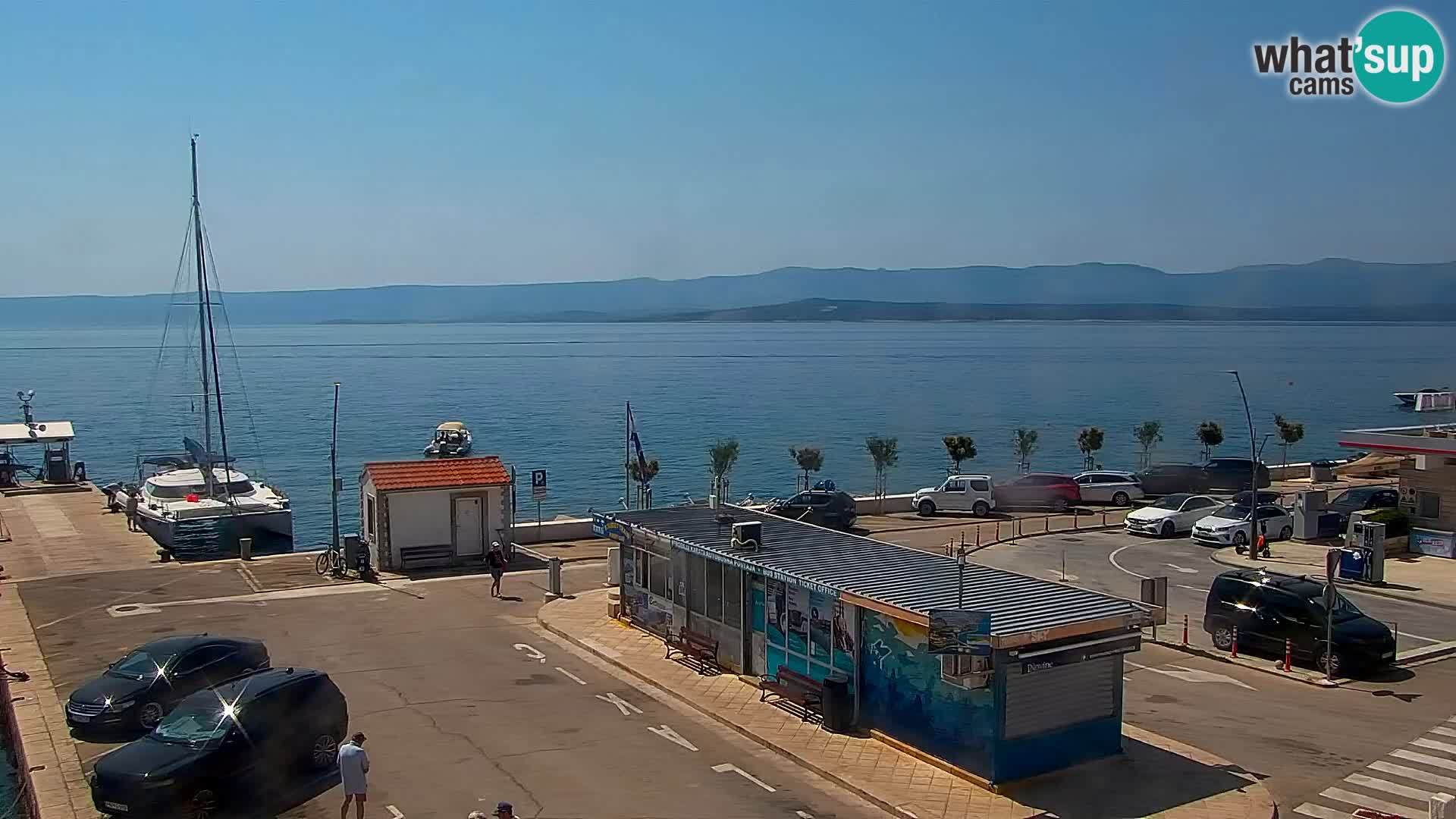 Webcam Bol Hafen & Ortszentrum – Liveblick aus Bol auf der Insel Brač