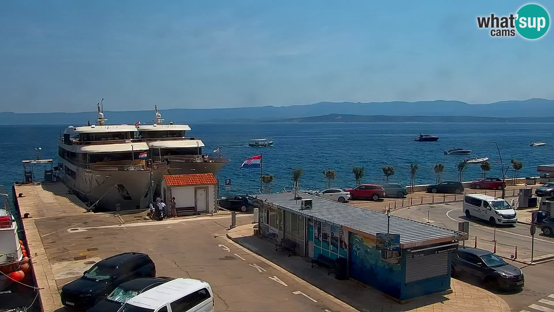 Webcam Bol Town Center & Marina – Live View from Bol, Brač