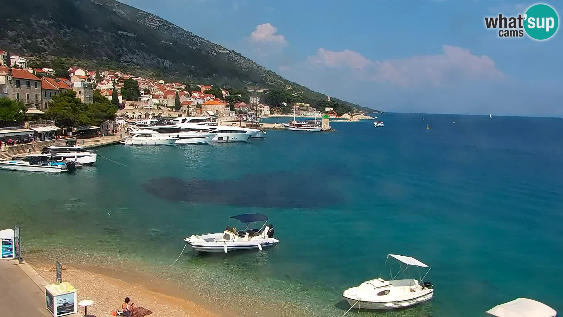 Webcam Bol Town Center & Marina – Live View from Bol, Brač