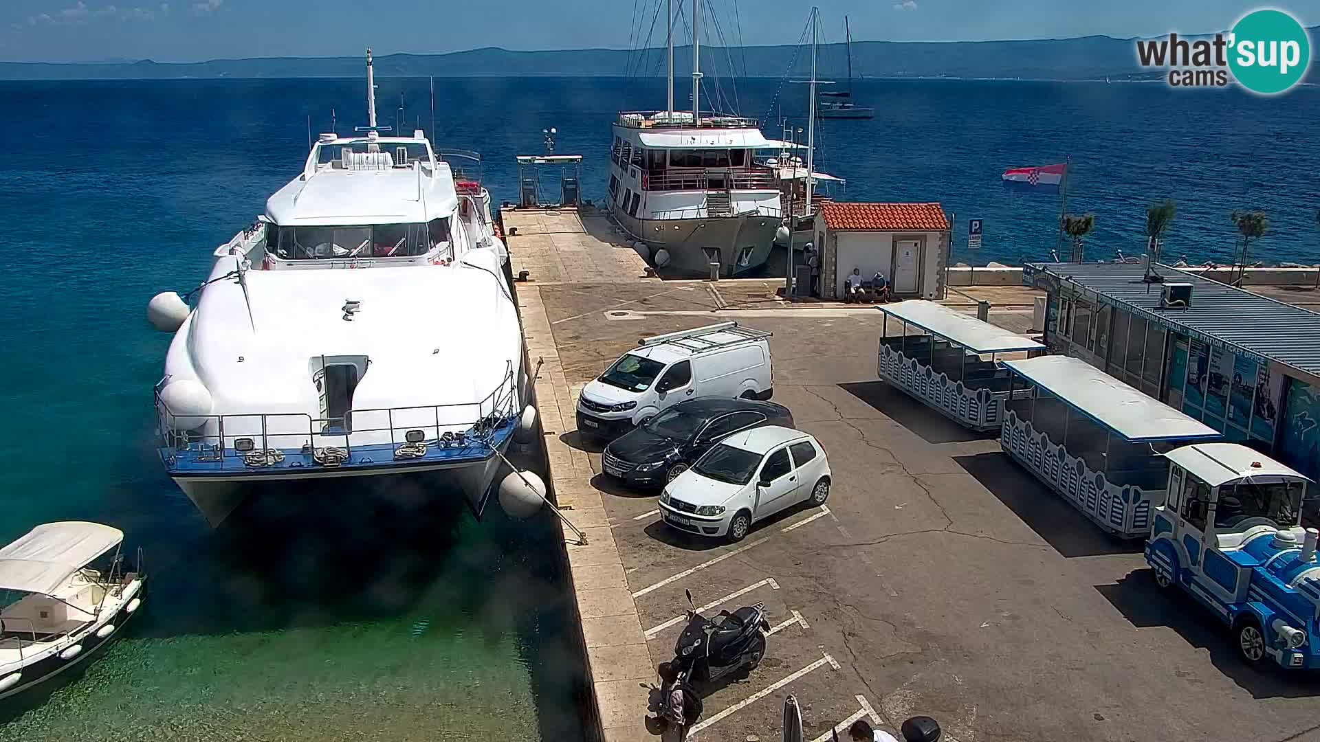 Webcam Bol Town Center & Marina – Live View from Bol, Brač