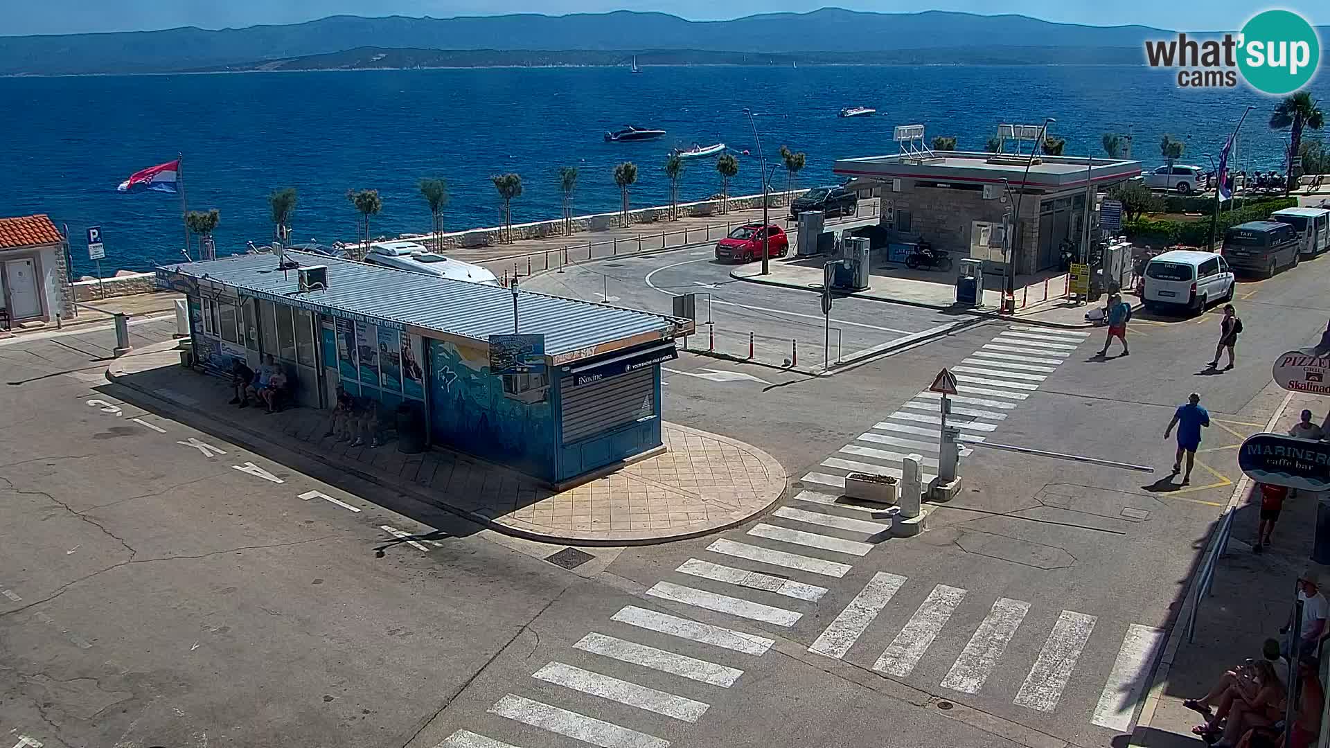 Webcam Bol Centro e Marina – Vista live dal porto di Bol