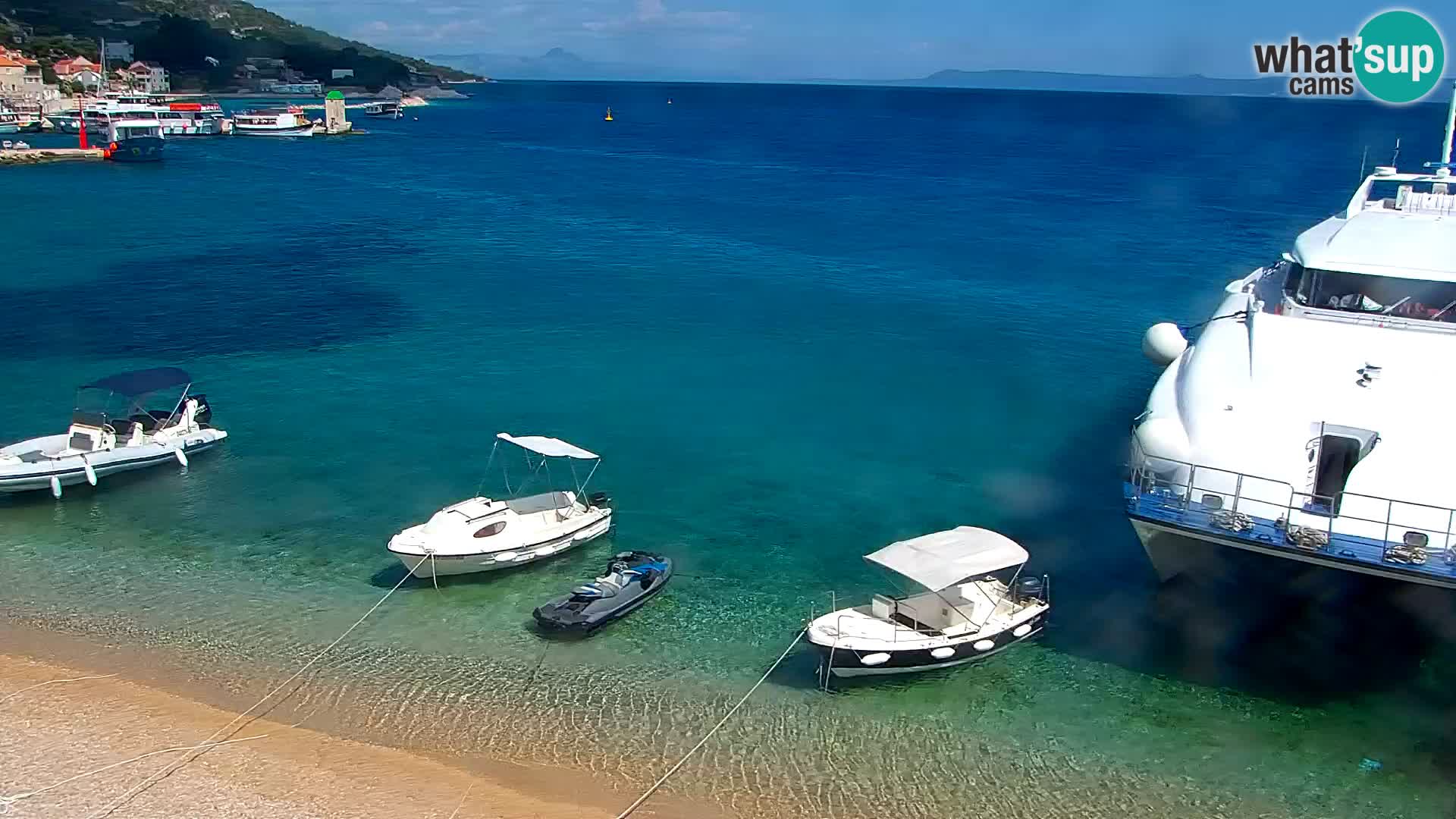 Webcam Bol Town Center & Marina – Live View from Bol, Brač