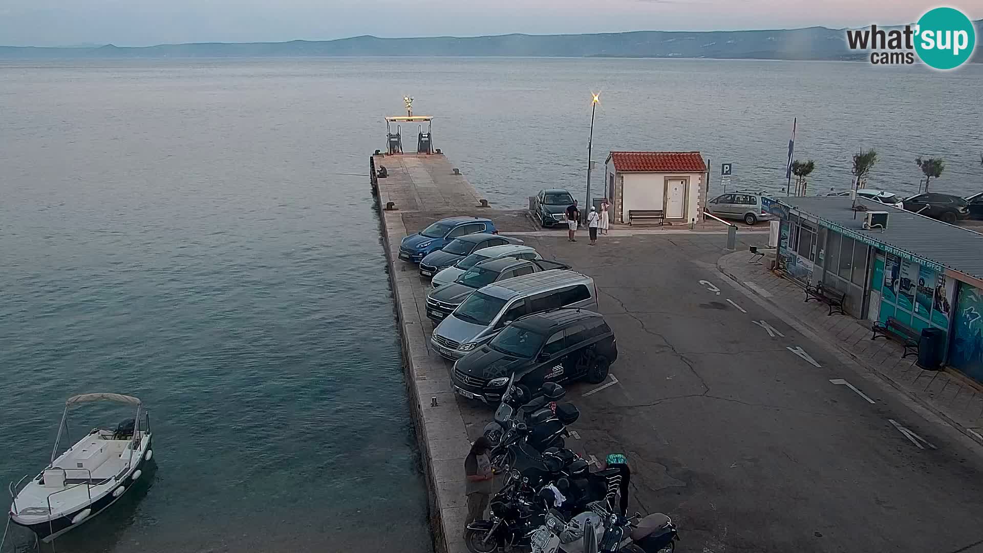 Webcam Bol Hafen & Ortszentrum – Liveblick aus Bol auf der Insel Brač