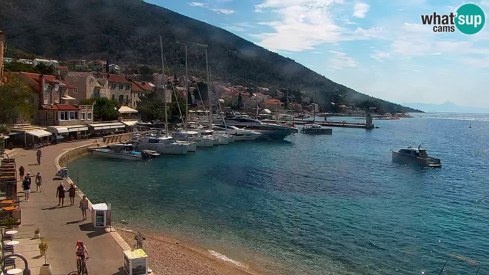 Webcam Bol Town Center & Marina – Live View from Bol, Brač