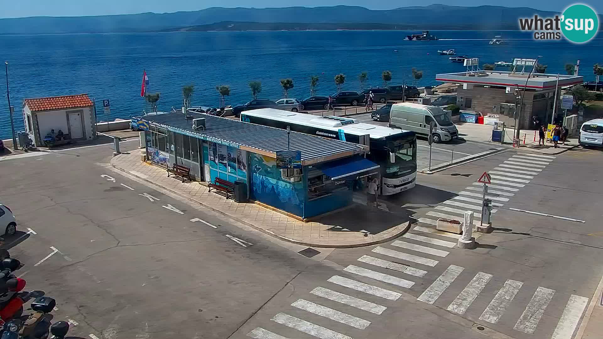 Webcam Bol Centro e Marina – Vista live dal porto di Bol