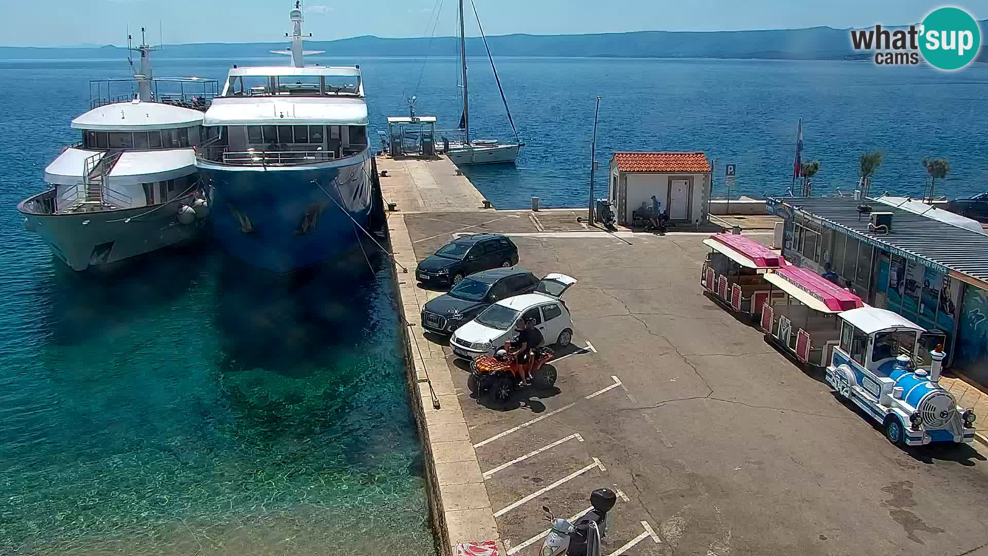Webcam Bol Hafen & Ortszentrum – Liveblick aus Bol auf der Insel Brač