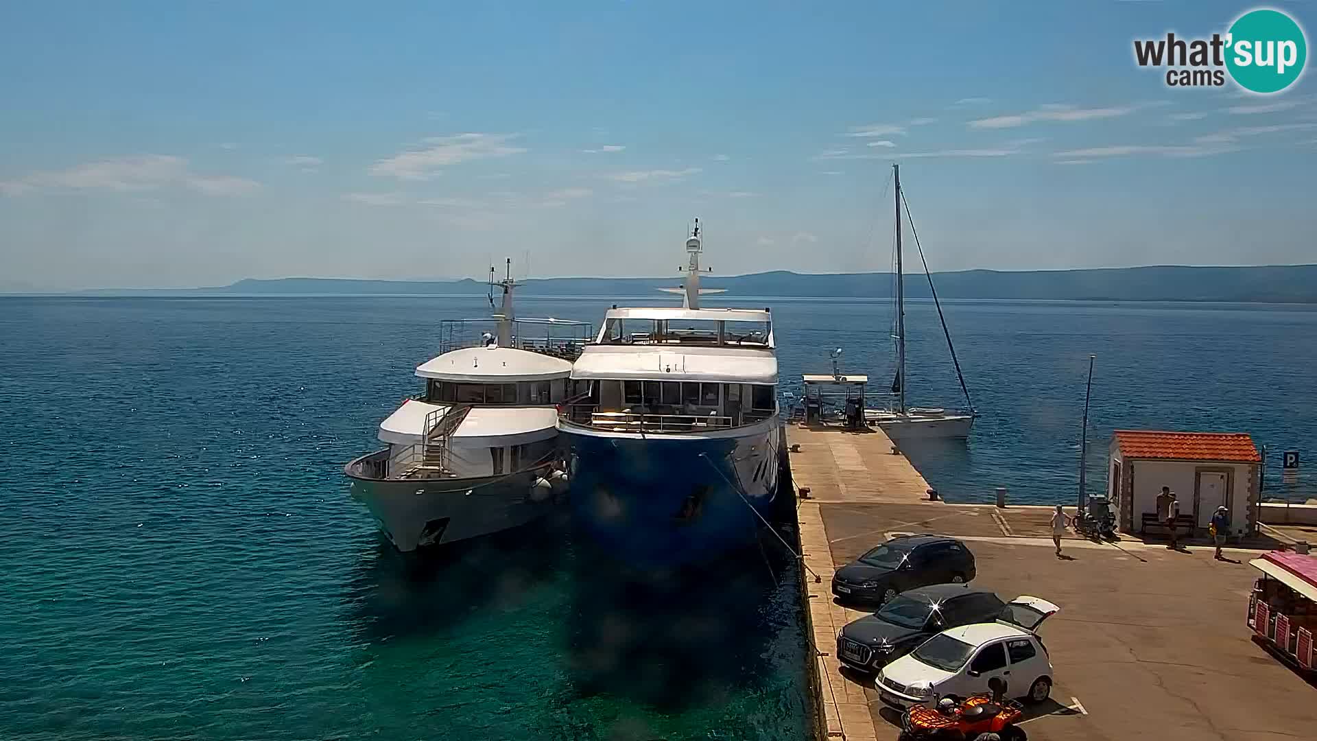 Webcam Bol Town Center & Marina – Live View from Bol, Brač