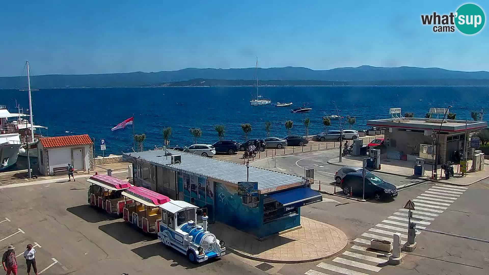 Webcam Bol Town Center & Marina – Live View from Bol, Brač