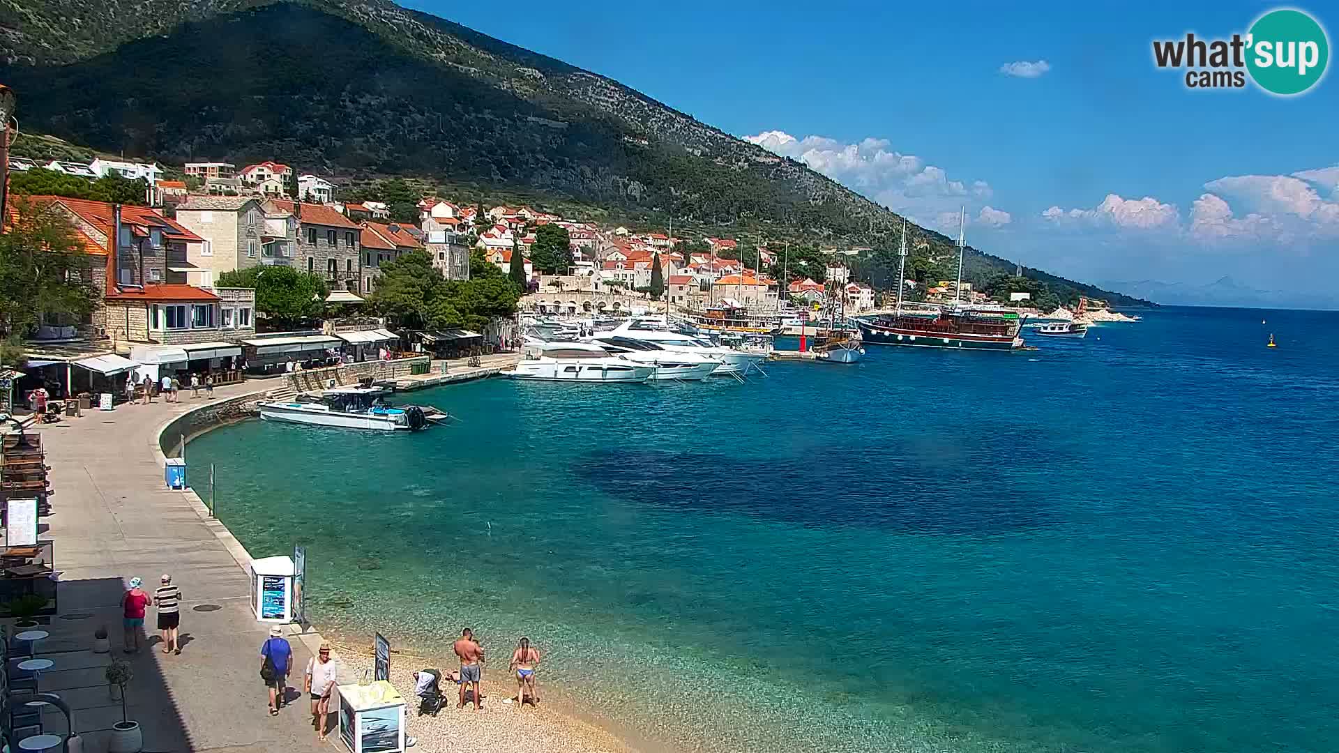 Webcam Bol Town Center & Marina – Live View from Bol, Brač