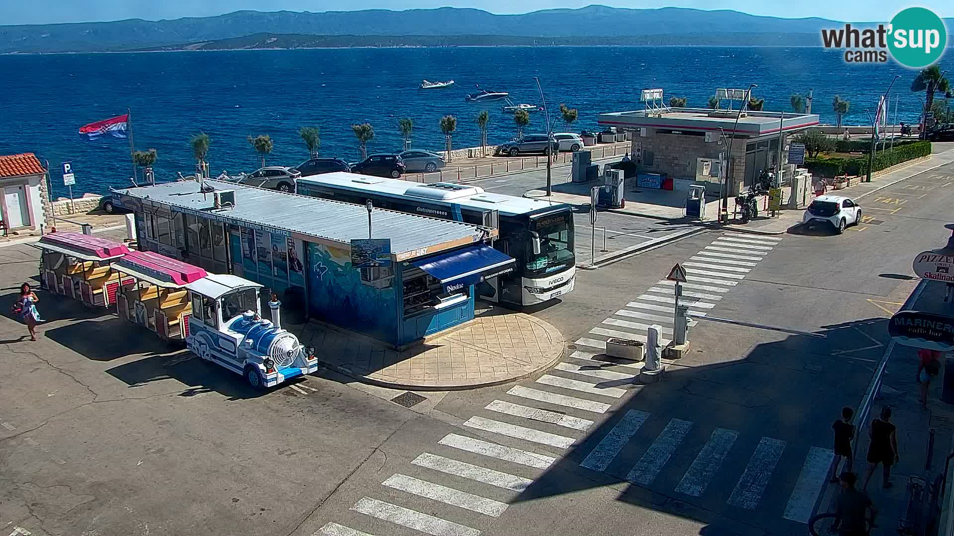 Webcam Bol Centro e Marina – Vista live dal porto di Bol