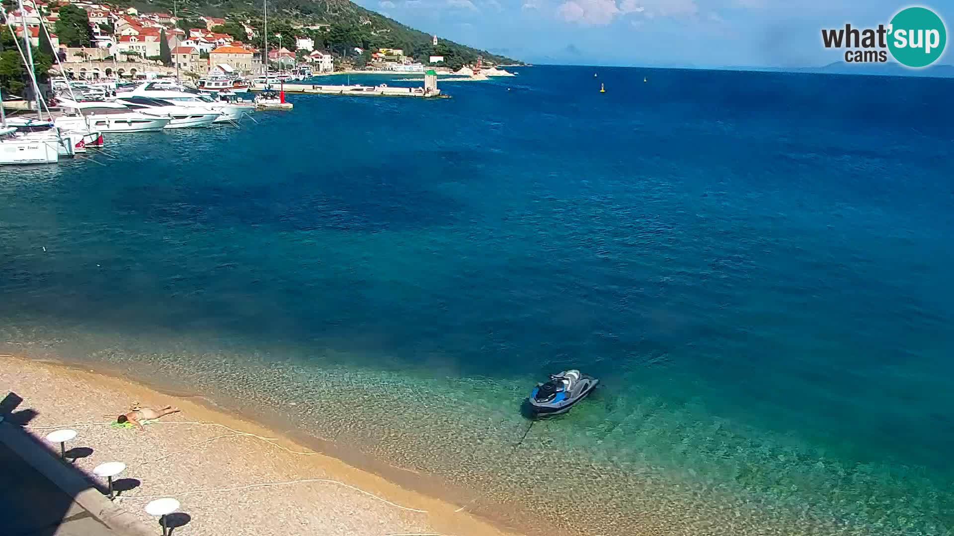 Webcam Bol Hafen & Ortszentrum – Liveblick aus Bol auf der Insel Brač