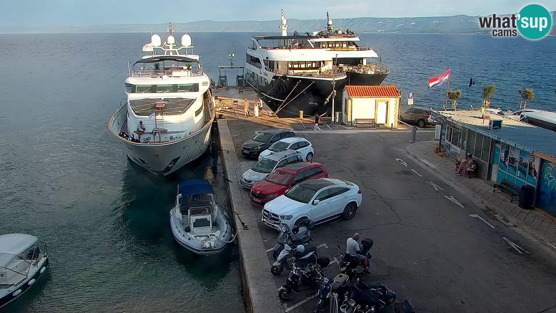 Webcam Bol Centre-Ville & Marina – Vue en direct depuis Bol, île de Brač