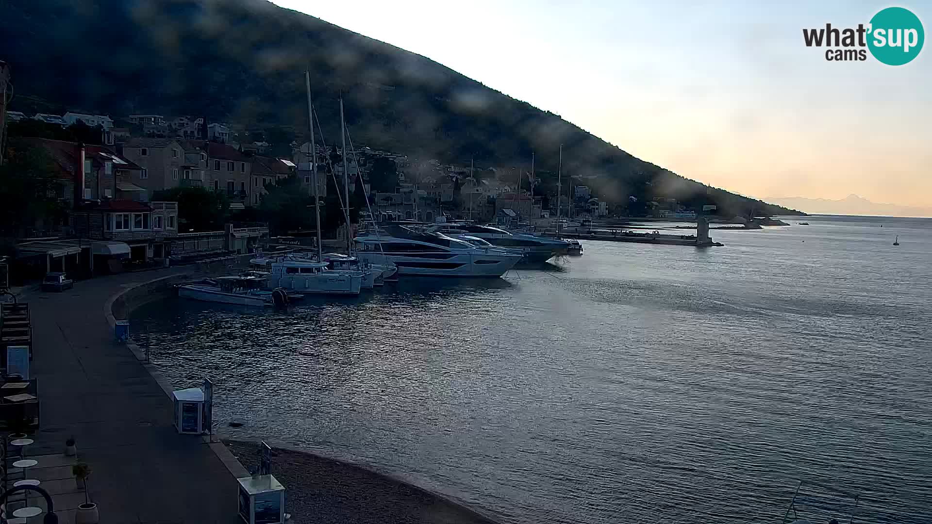 Webcam Bol Town Center & Marina – Live View from Bol, Brač