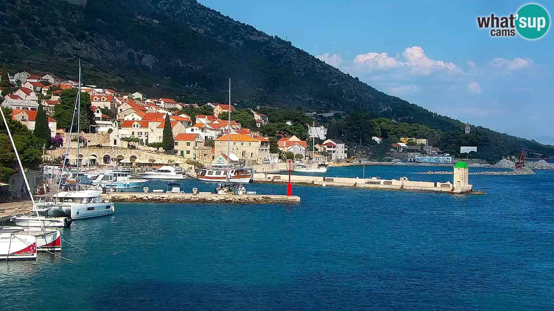 Webcam Bol Town Center & Marina – Live View from Bol, Brač