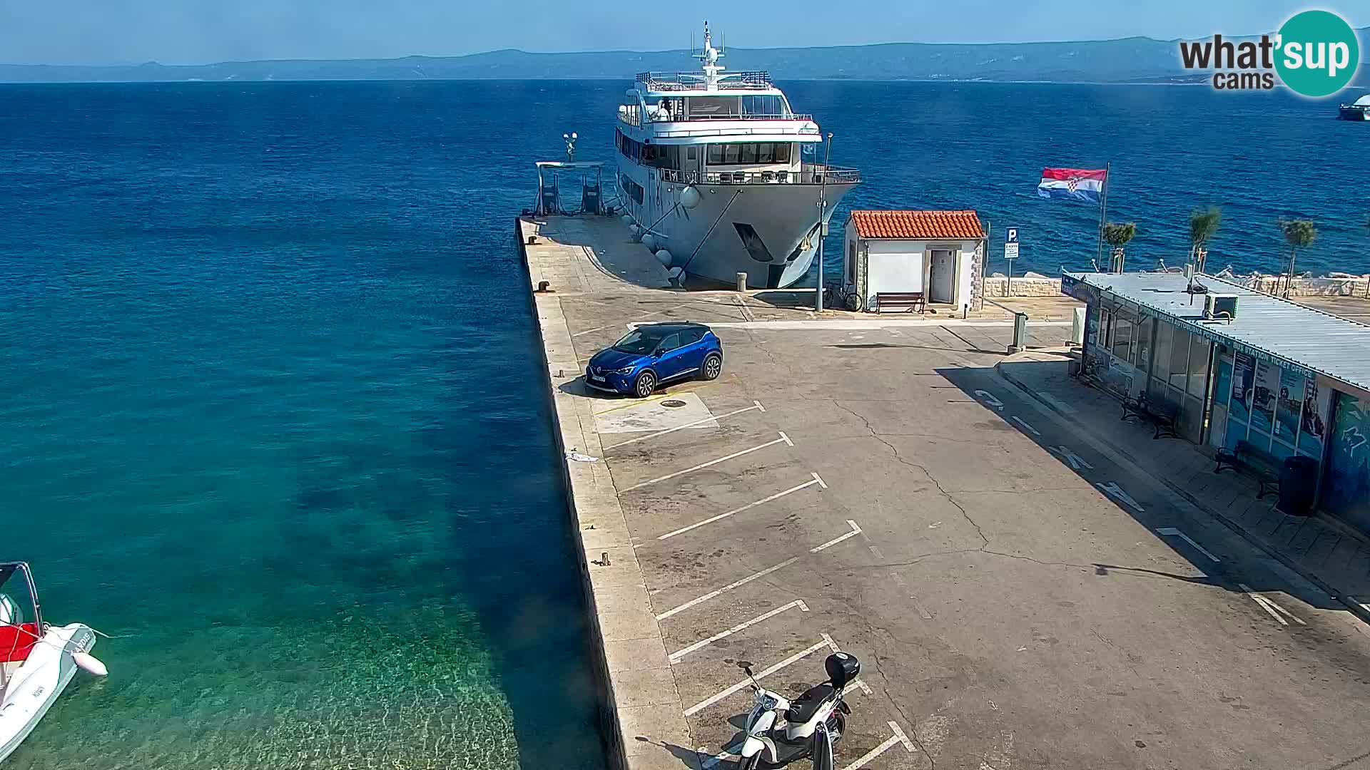 Webcam Bol Town Center & Marina – Live View from Bol, Brač