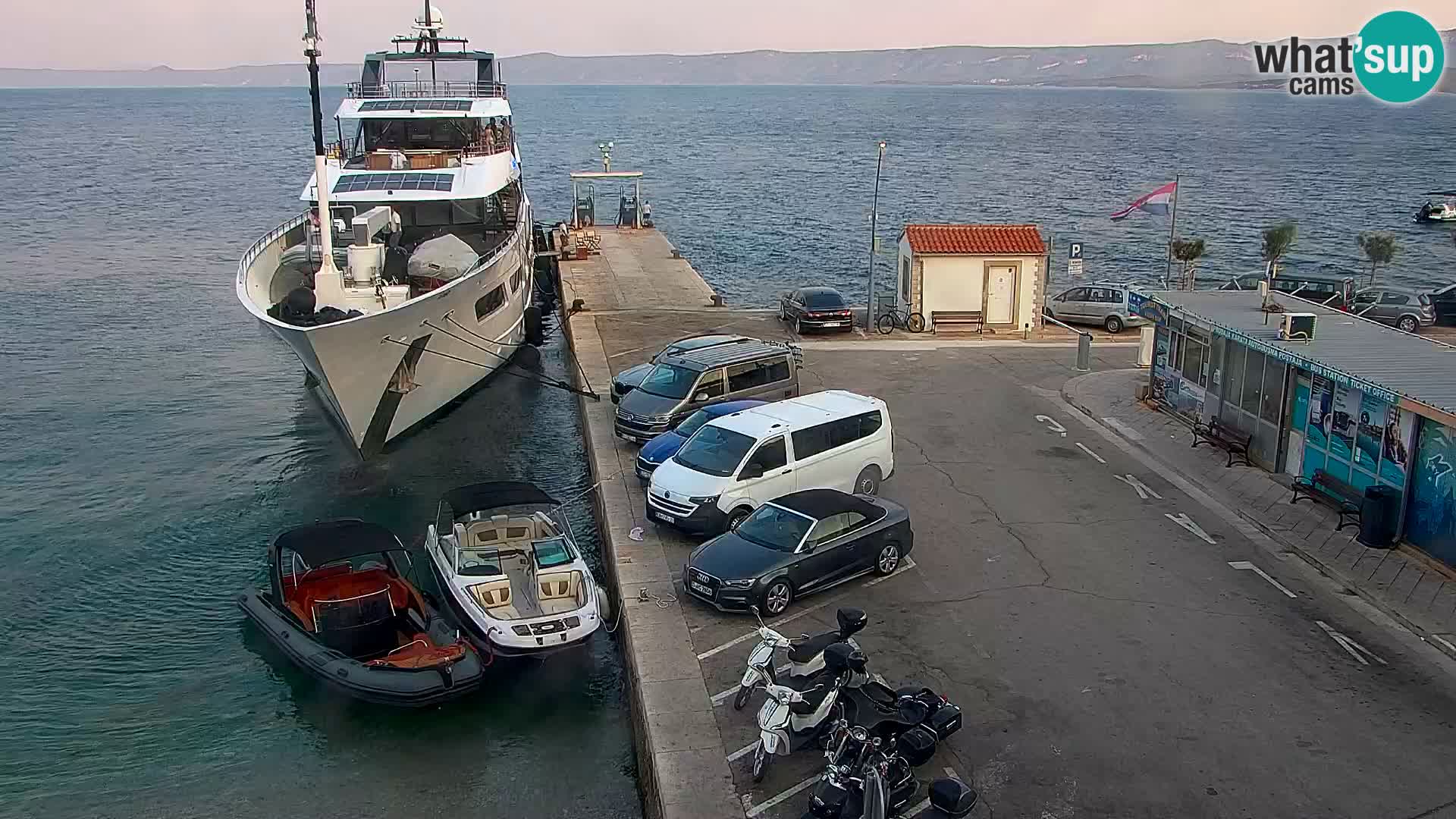 Webcam Bol Centre-Ville & Marina – Vue en direct depuis Bol, île de Brač