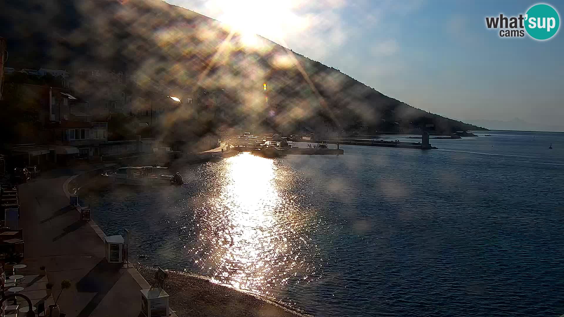 Webcam Bol Hafen & Ortszentrum – Liveblick aus Bol auf der Insel Brač