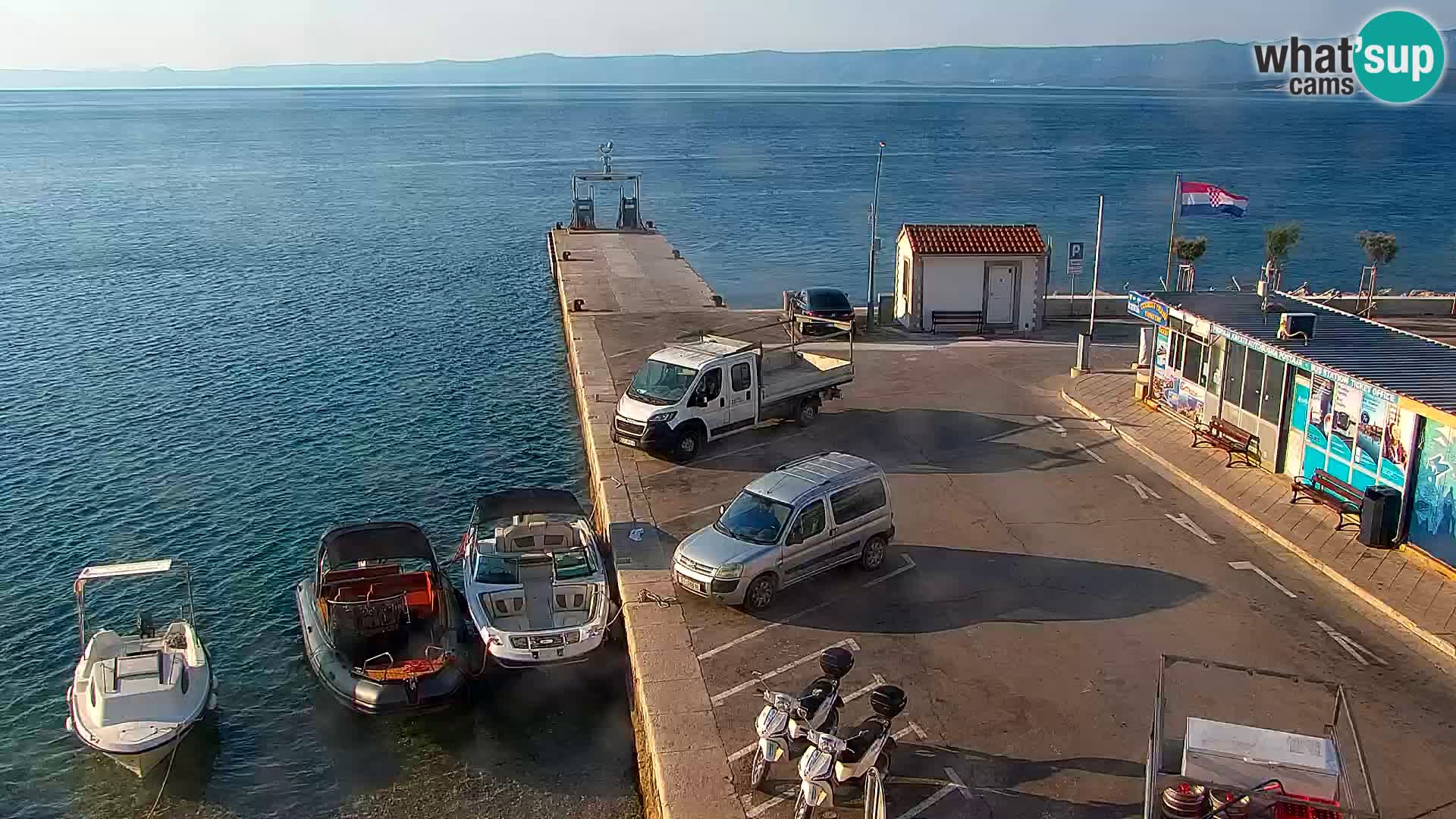 Webcam Bol Town Center & Marina – Live View from Bol, Brač