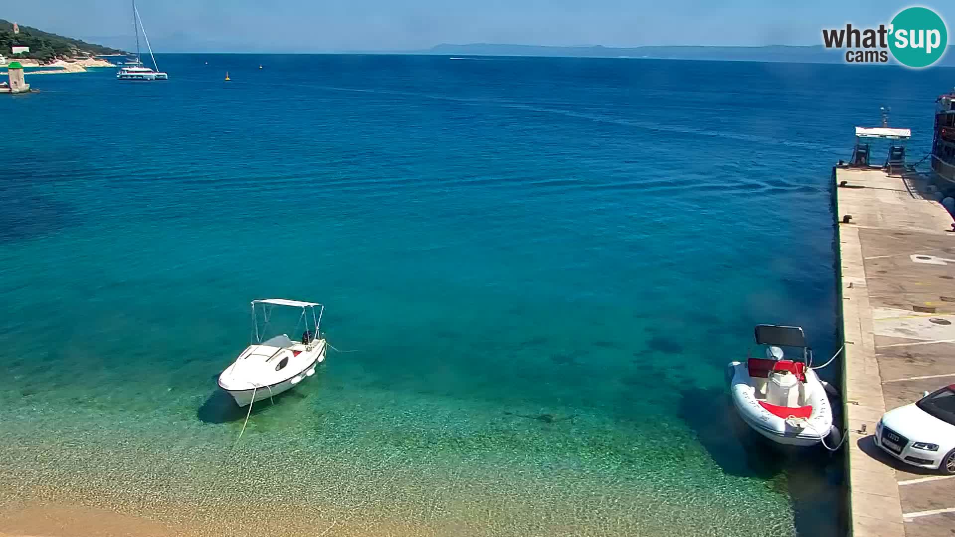 Webcam Bol Centro e Marina – Vista live dal porto di Bol