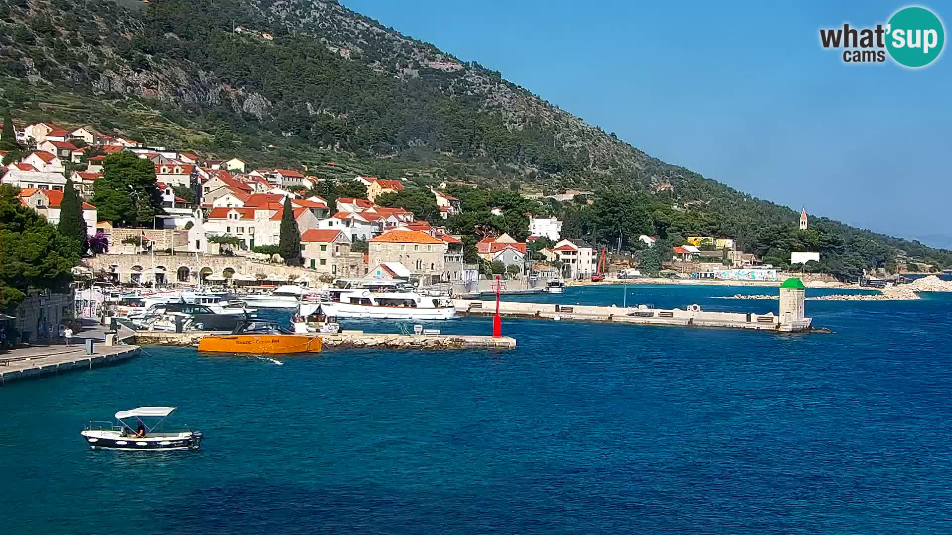Webcam Bol Hafen & Ortszentrum – Liveblick aus Bol auf der Insel Brač