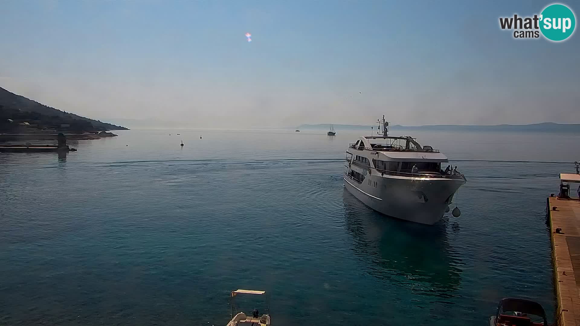 Webcam Bol Town Center & Marina – Live View from Bol, Brač