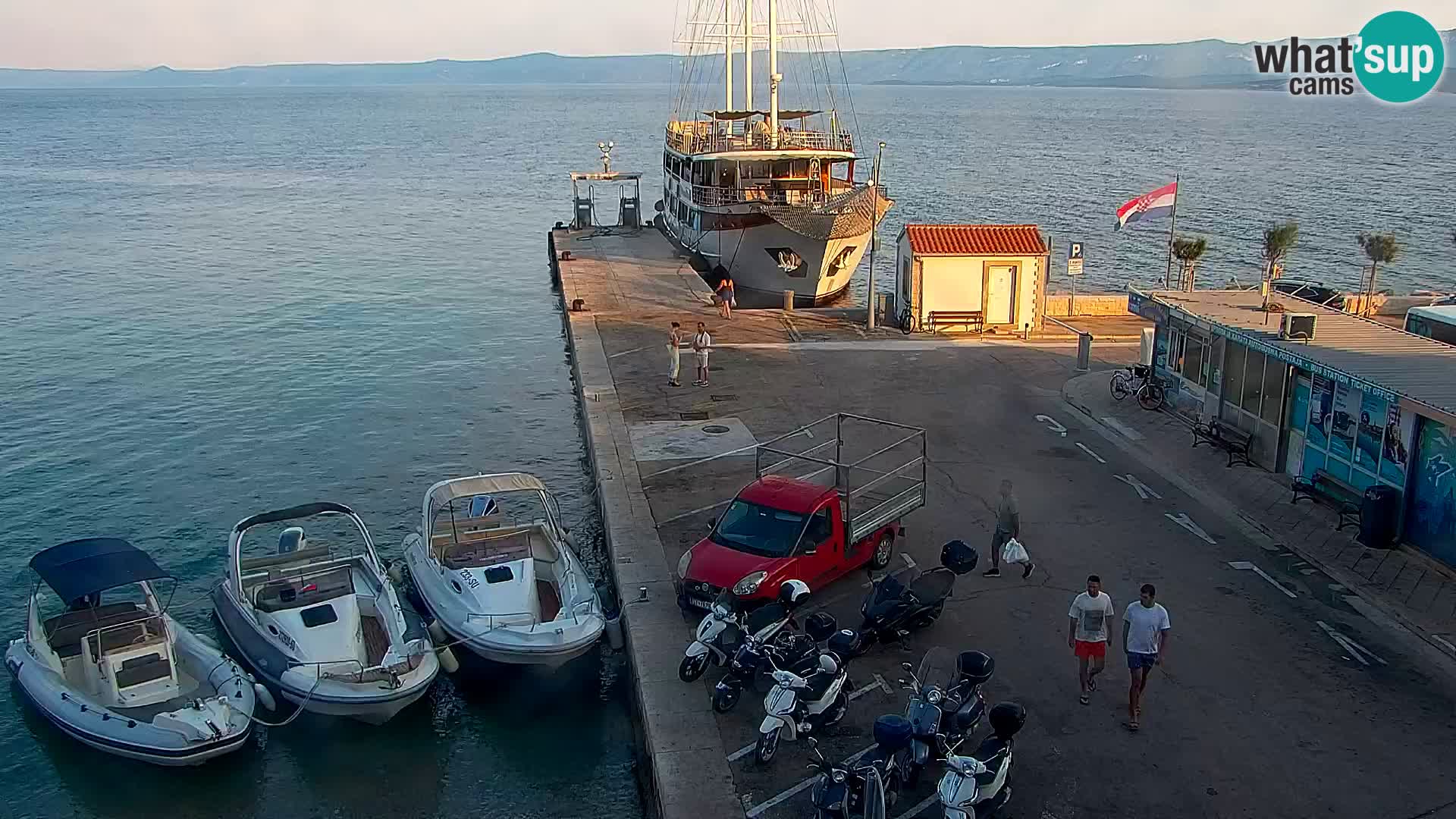 Webcam Bol Centre-Ville & Marina – Vue en direct depuis Bol, île de Brač