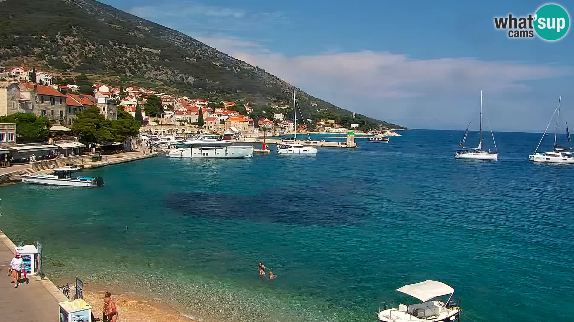 Webcam Bol Town Center & Marina – Live View from Bol, Brač