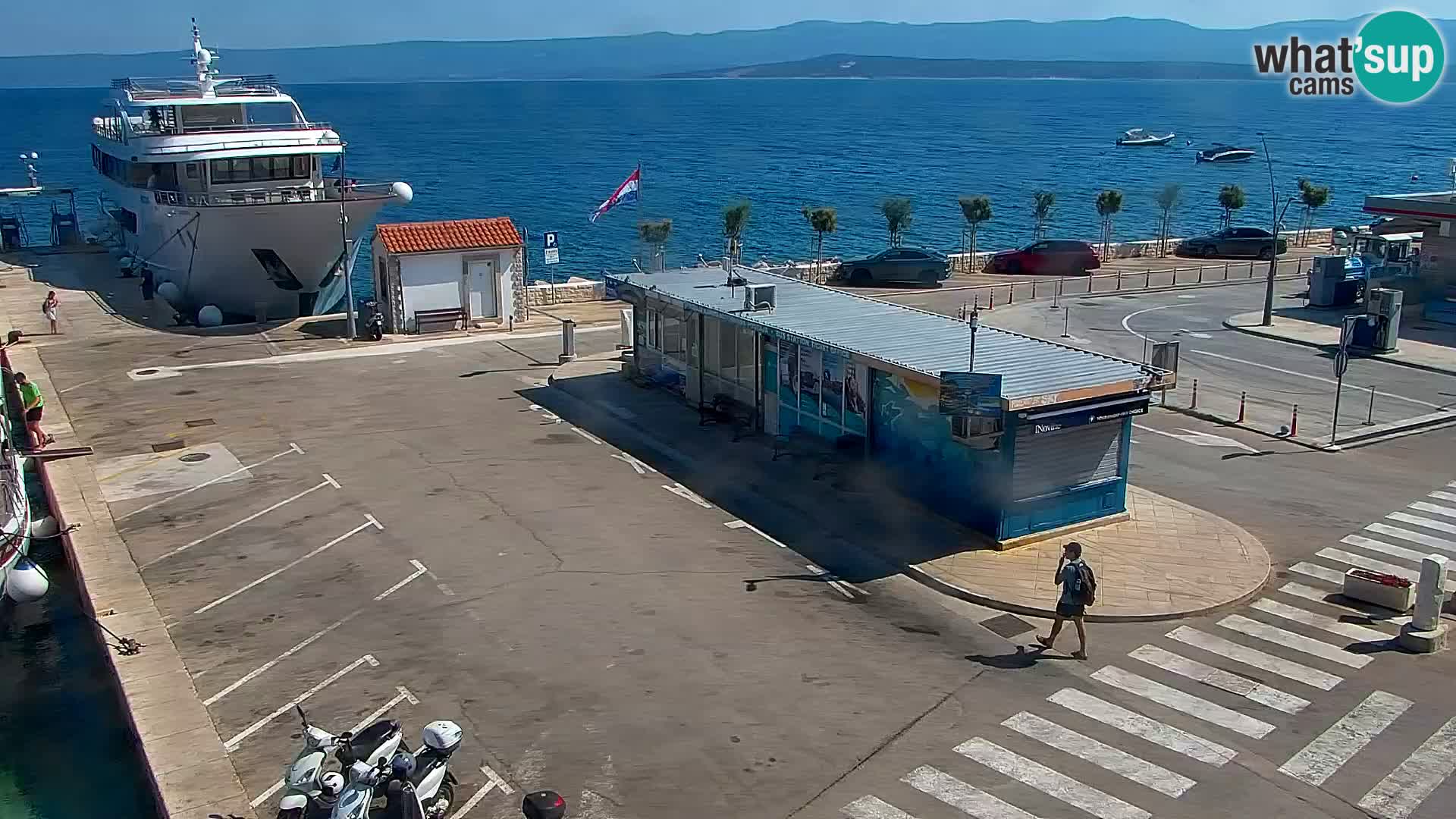 Webcam Bol Town Center & Marina – Live View from Bol, Brač