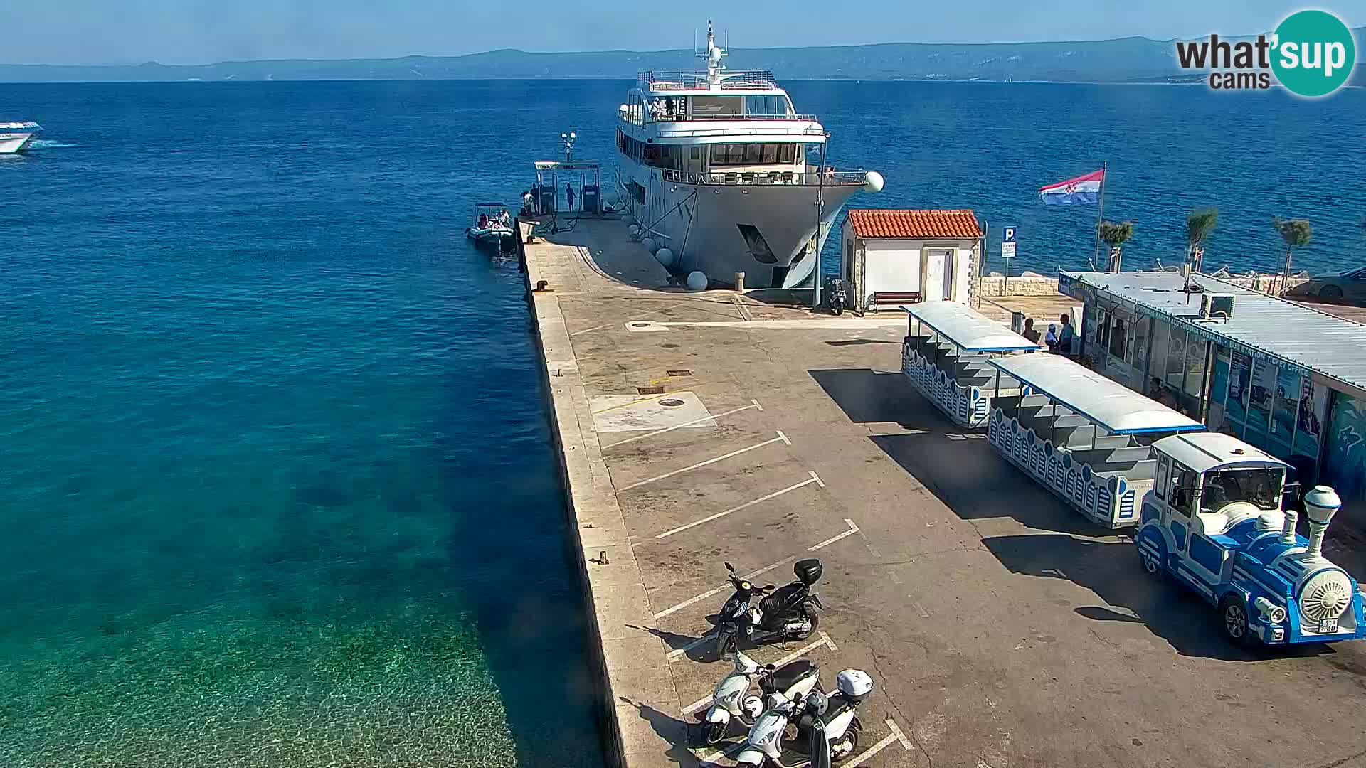 Webcam Bol Town Center & Marina – Live View from Bol, Brač