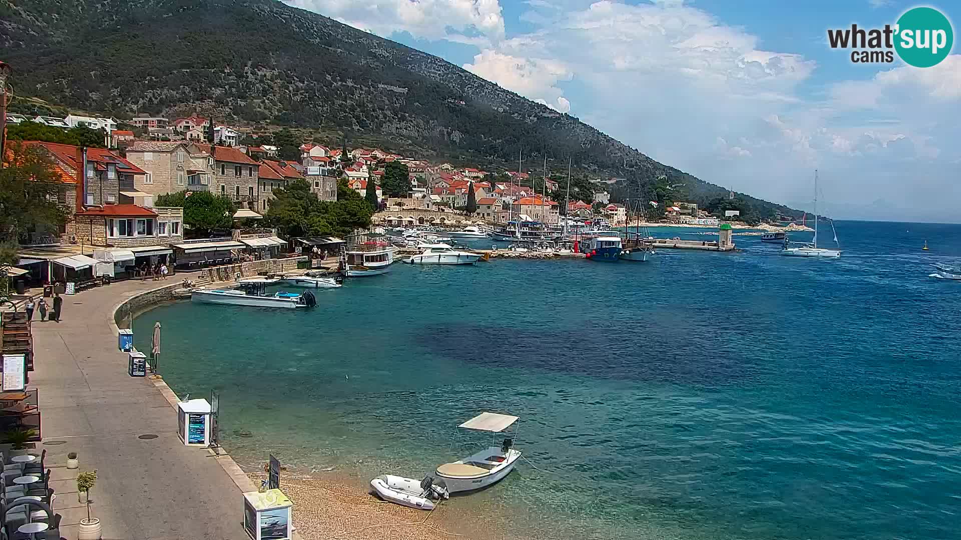 Webcam Bol Centro e Marina – Vista live dal porto di Bol
