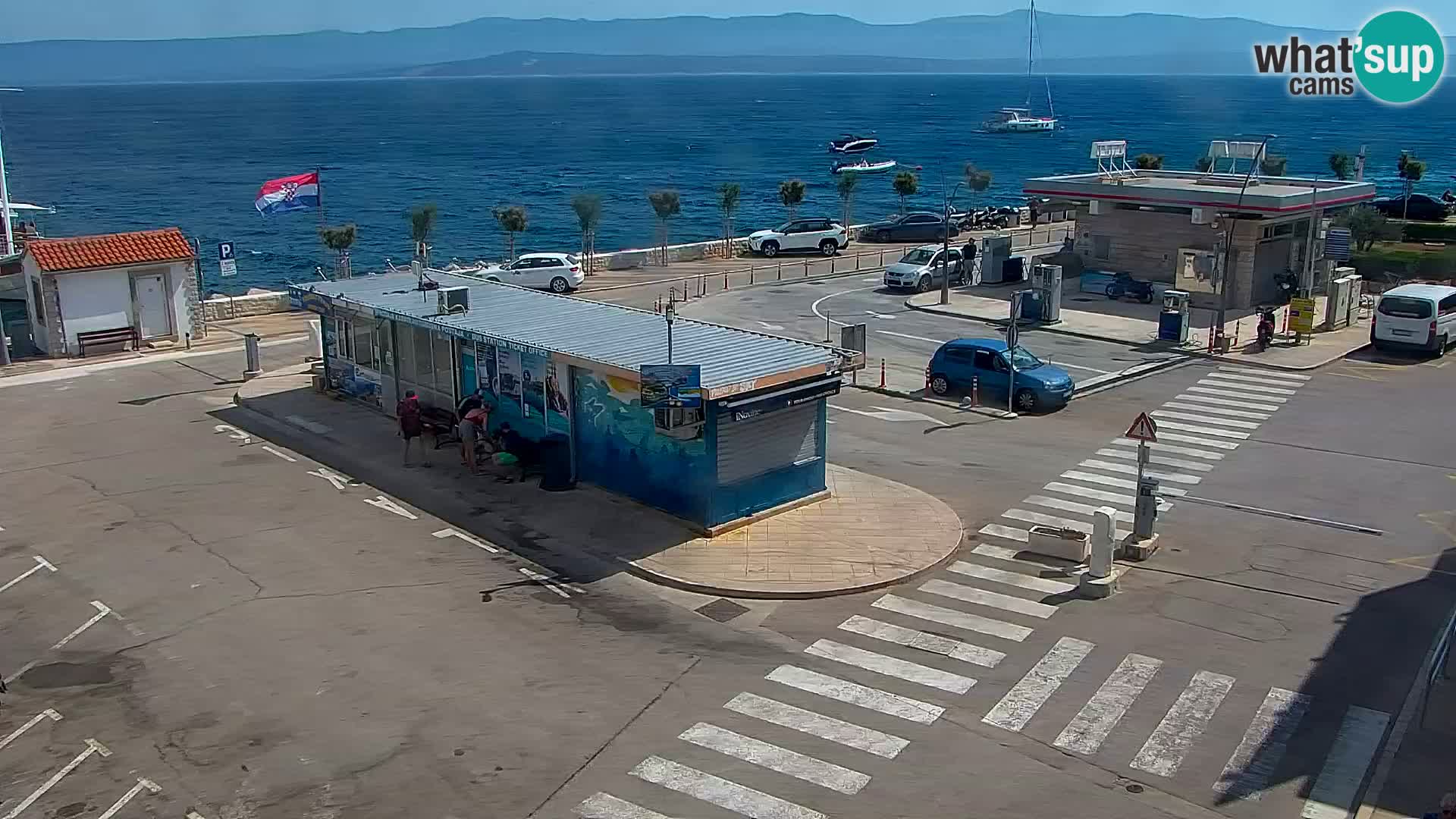 Webcam Bol Centro e Marina – Vista live dal porto di Bol