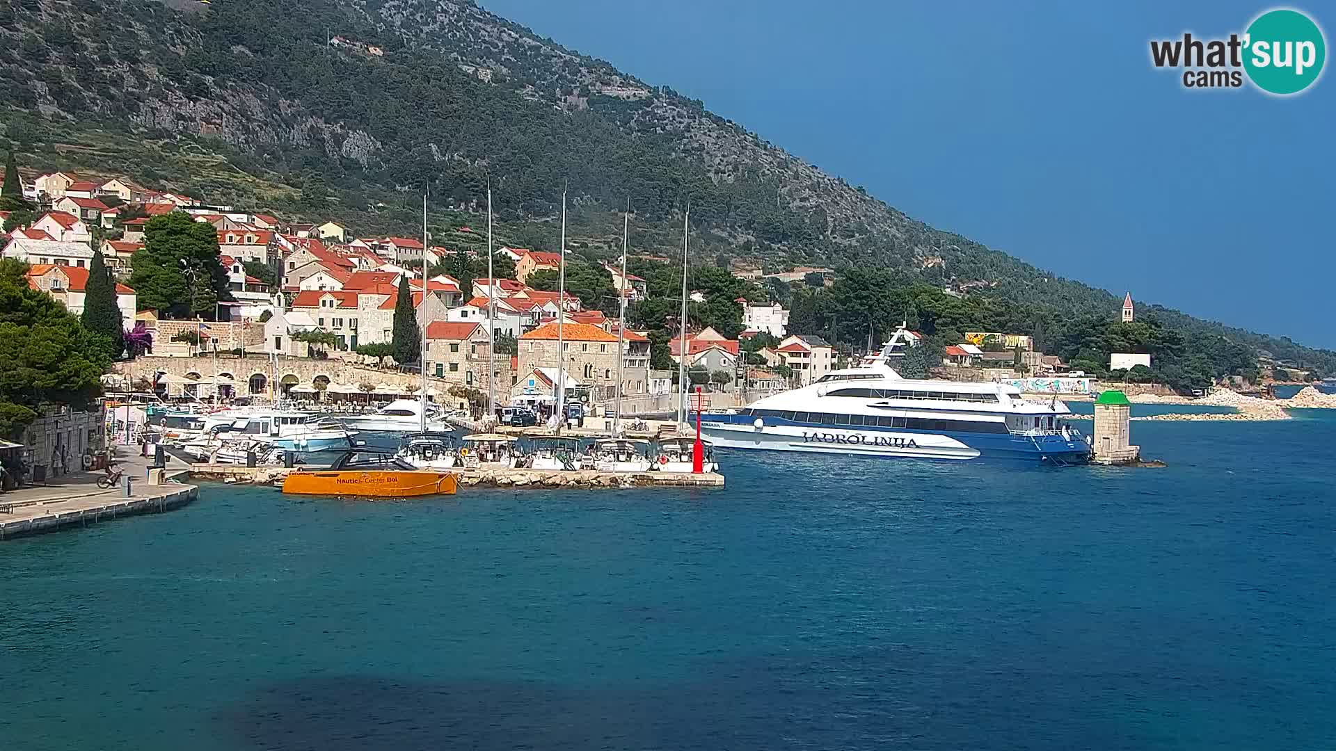 Webcam Bol Hafen & Ortszentrum – Liveblick aus Bol auf der Insel Brač