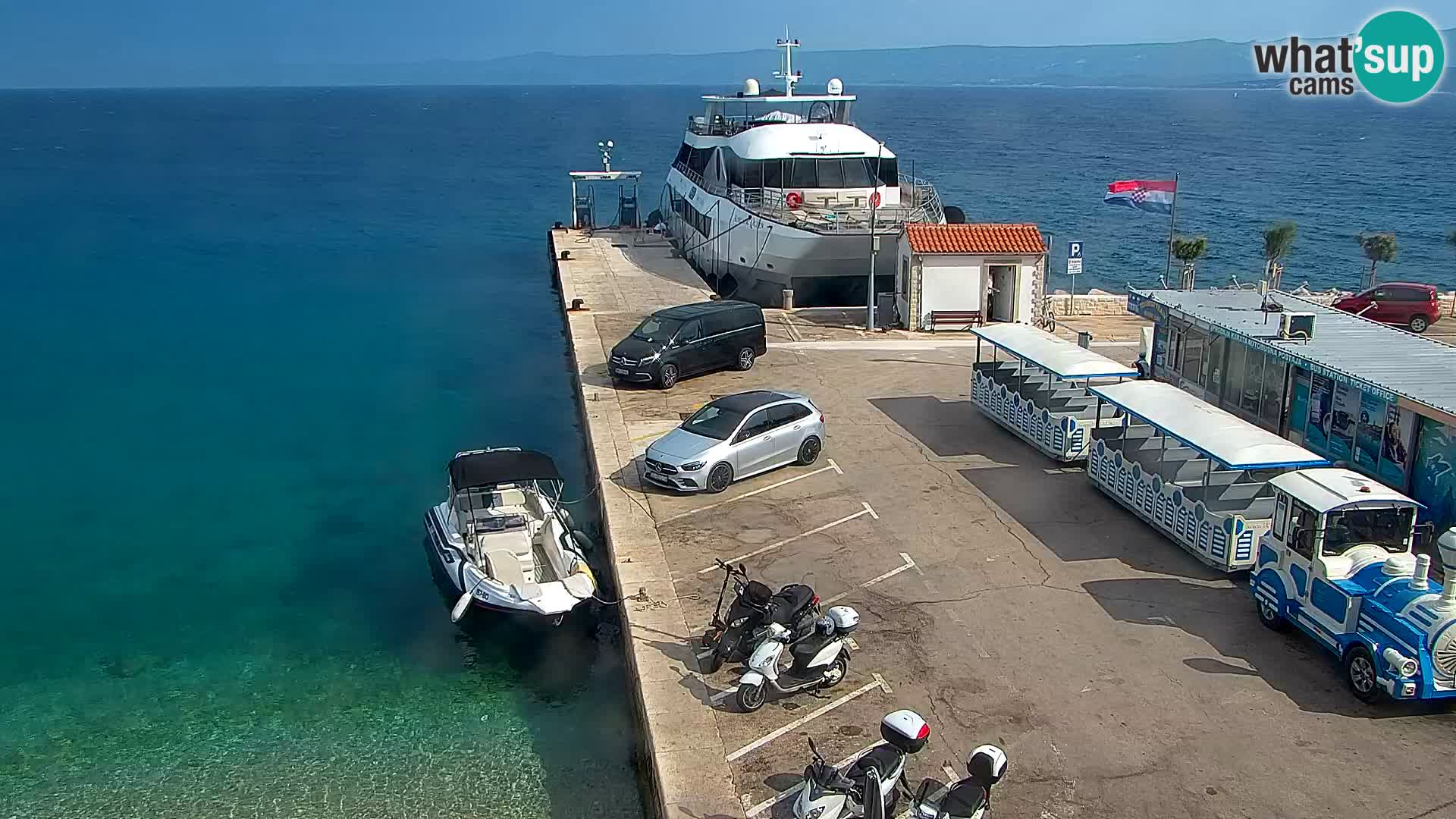 Webcam Bol Town Center & Marina – Live View from Bol, Brač