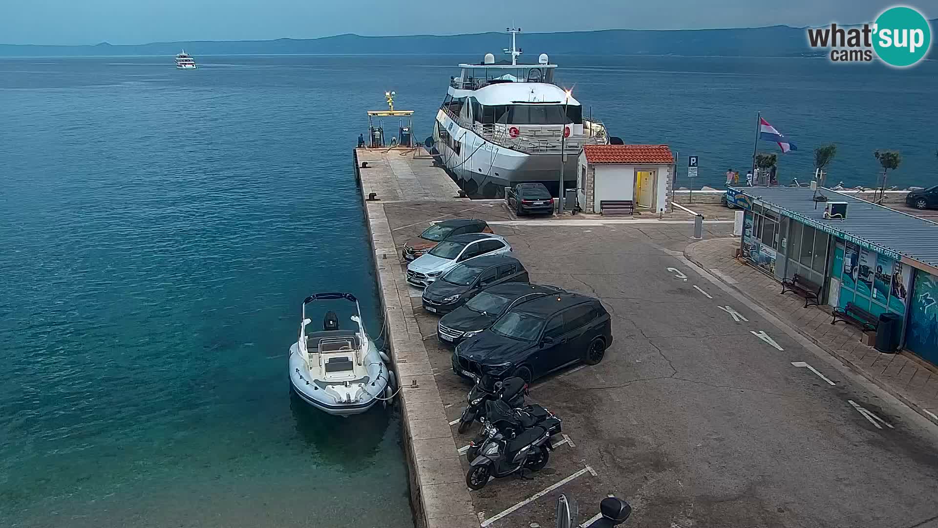 Webcam Bol Town Center & Marina – Live View from Bol, Brač