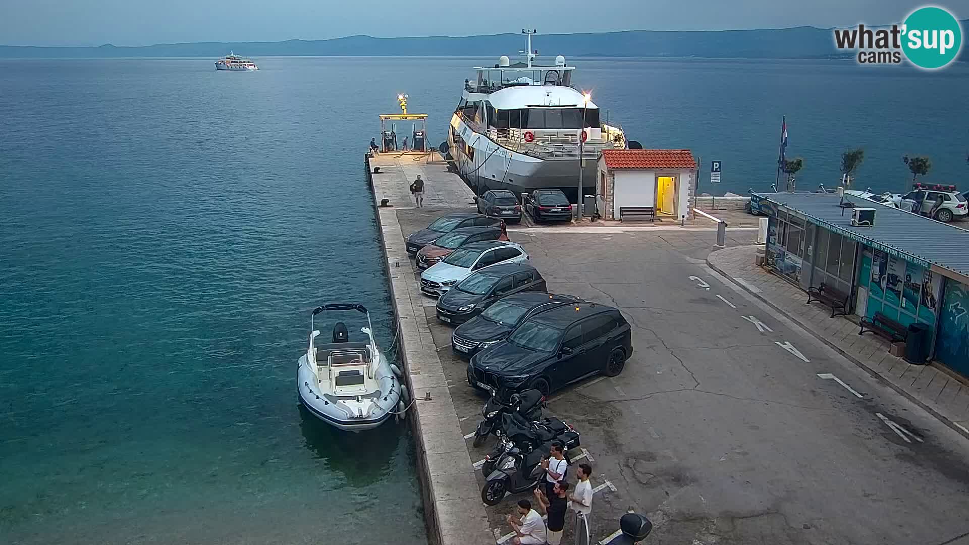 Webcam Bol Town Center & Marina – Live View from Bol, Brač