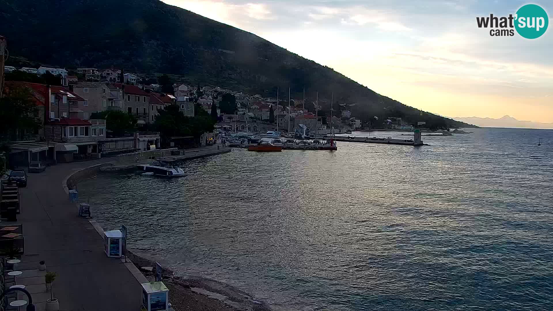 Webcam Bol Town Center & Marina – Live View from Bol, Brač