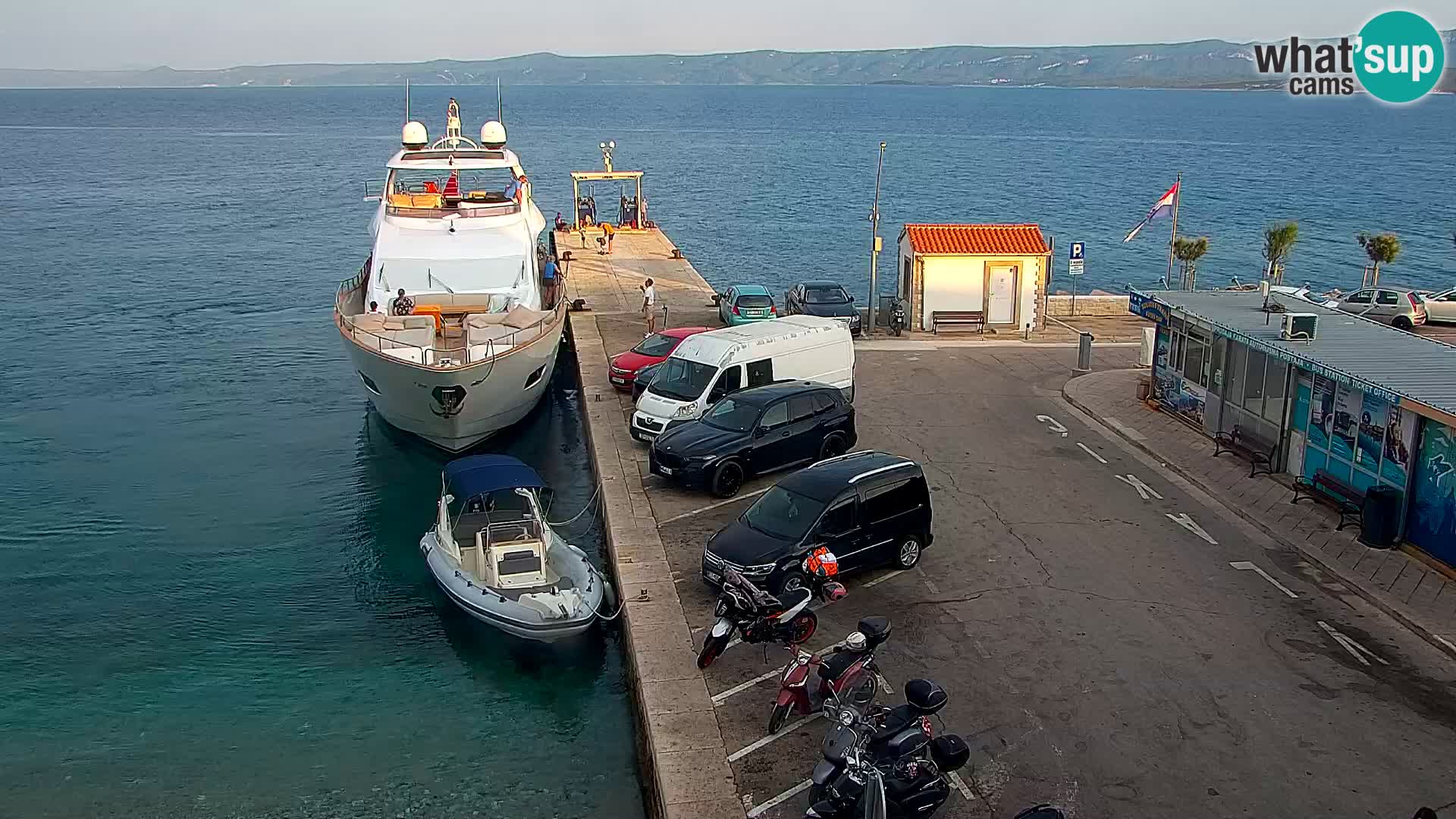 Webcam Bol Centre-Ville & Marina – Vue en direct depuis Bol, île de Brač