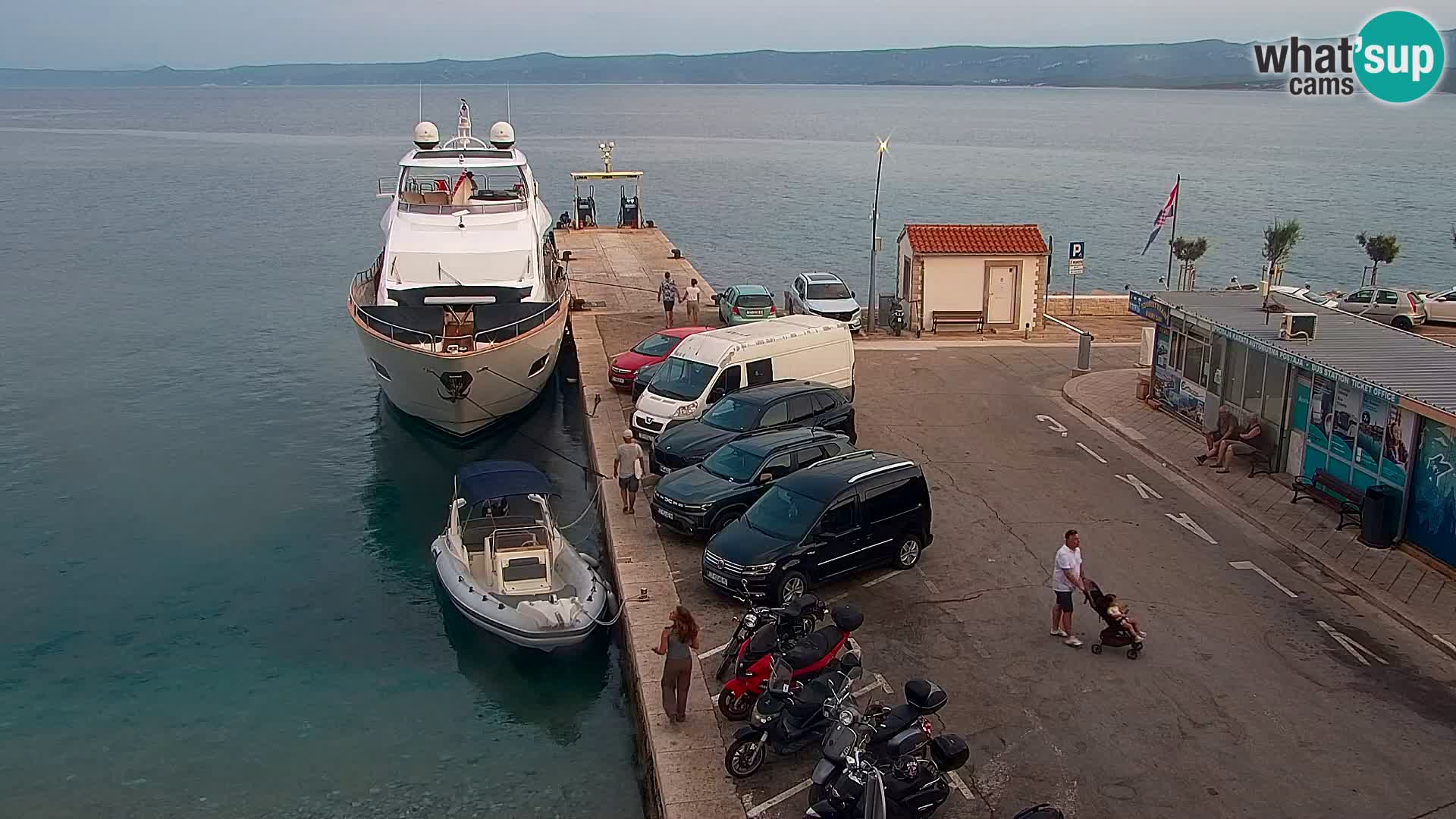 Webcam Bol Town Center & Marina – Live View from Bol, Brač