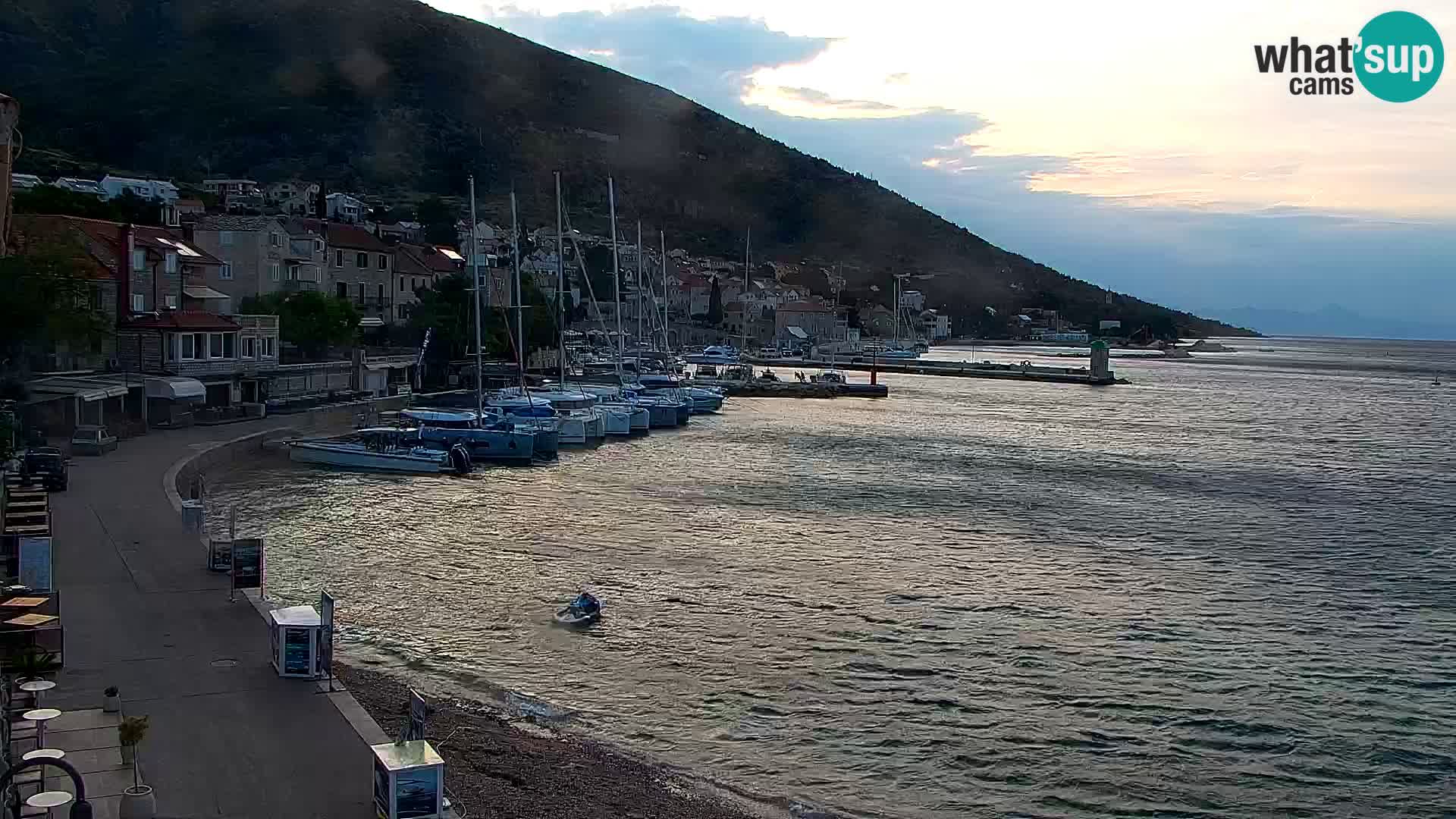Webcam Bol Town Center & Marina – Live View from Bol, Brač