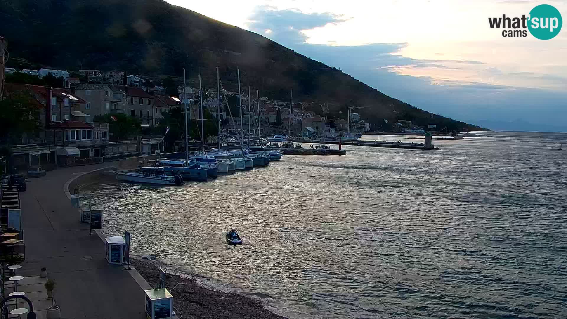 Webcam Bol Town Center & Marina – Live View from Bol, Brač