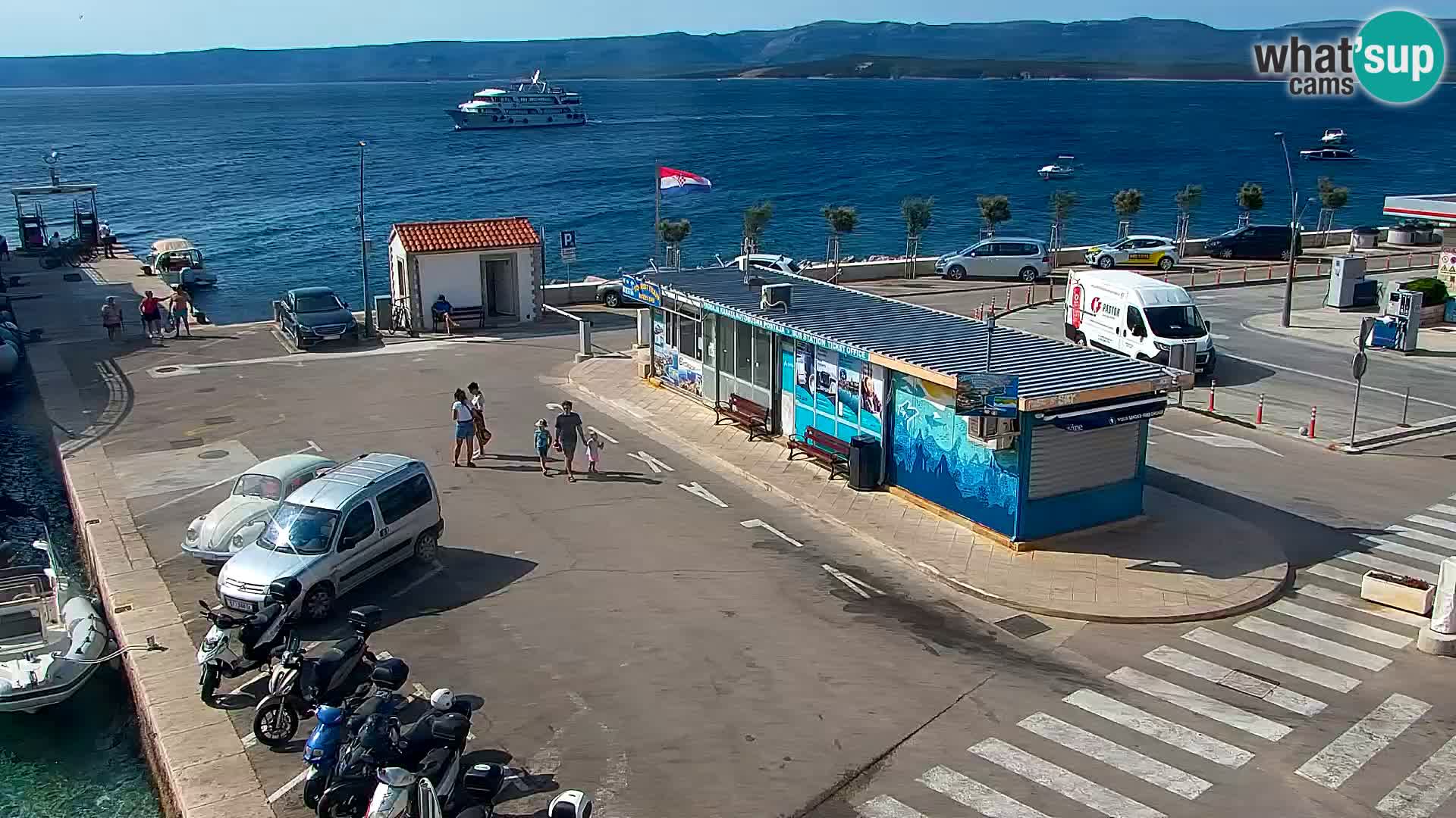 Webcam Bol Town Center & Marina – Live View from Bol, Brač