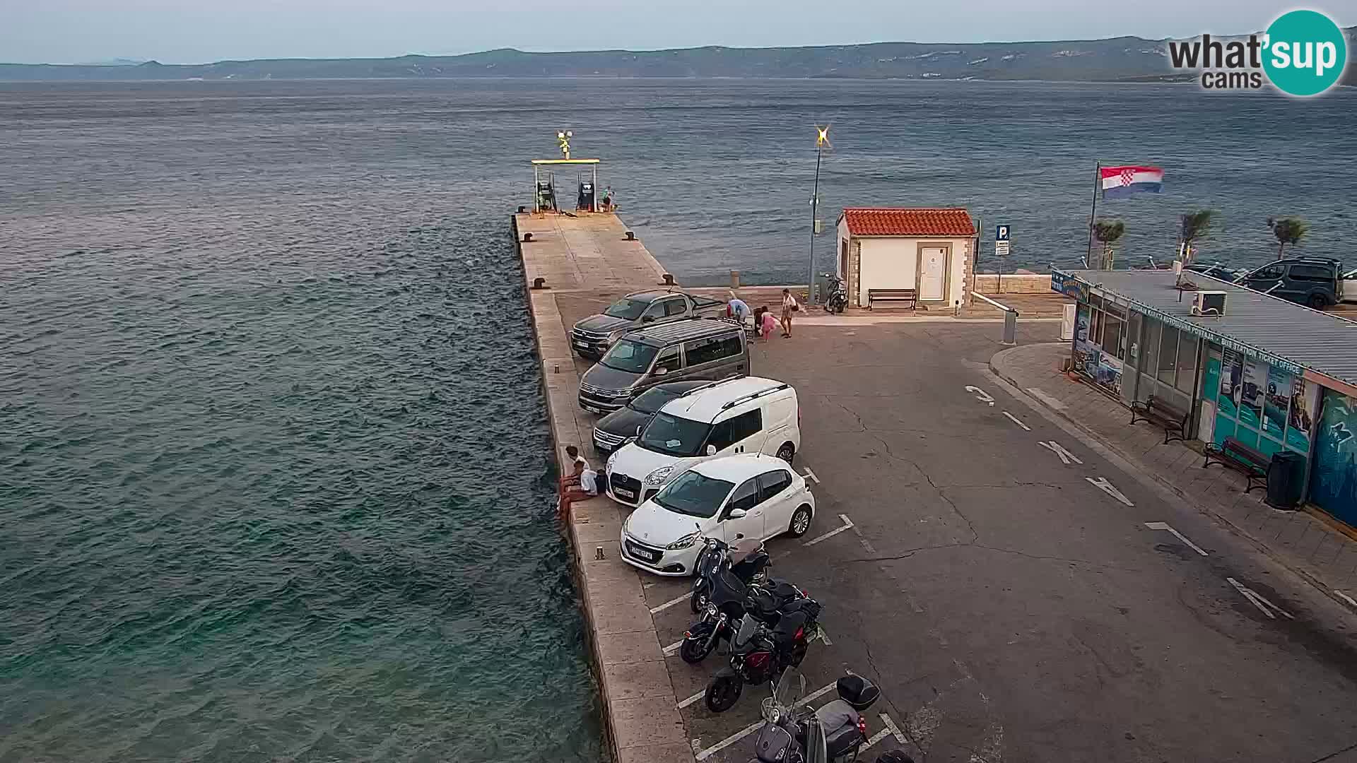 Webcam Bol Centro e Marina – Vista live dal porto di Bol