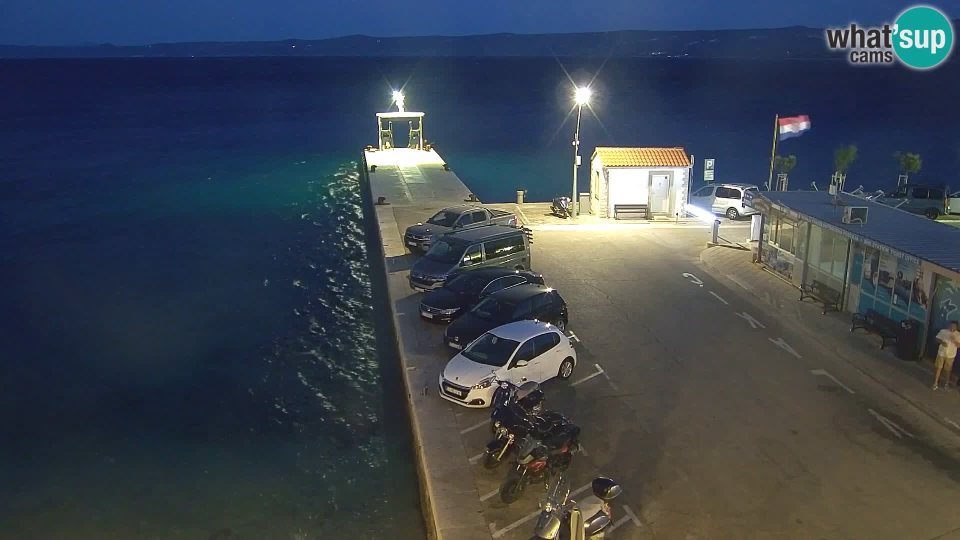 Webcam Bol Centro e Marina – Vista live dal porto di Bol